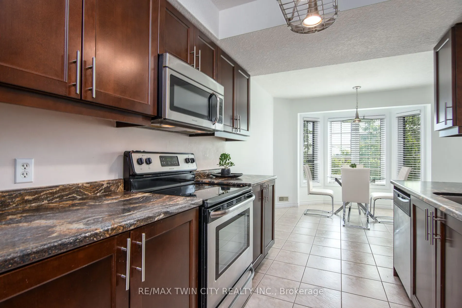 975 Strasburg Road, #22B