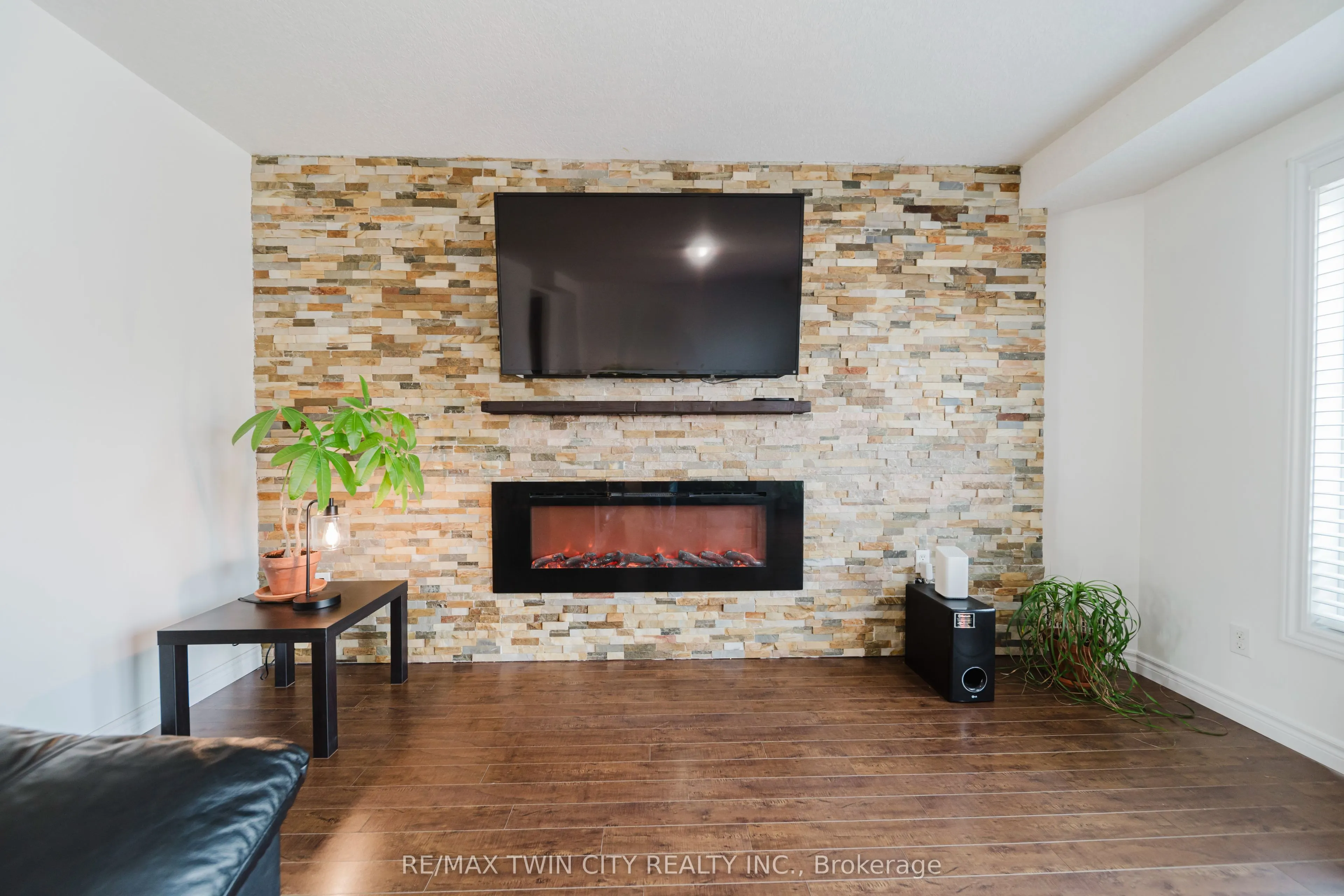 975 Strasburg Road, #22B