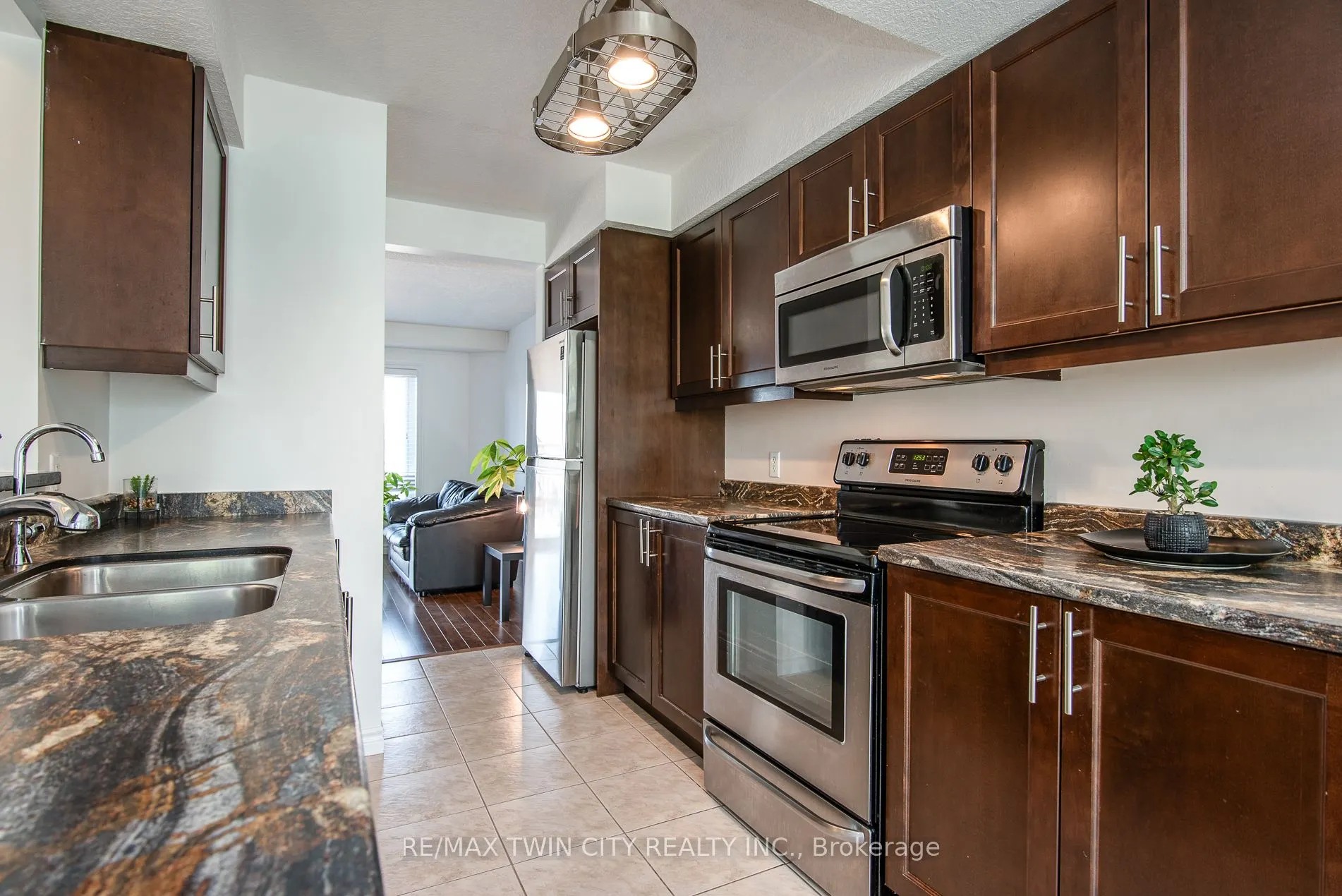 975 Strasburg Road, #22B