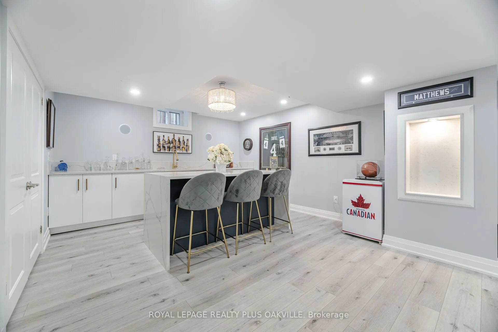 64 Sutherland Crescent