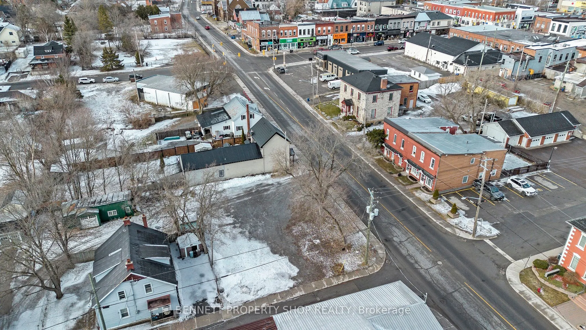 119 & 125 Daniel Street N