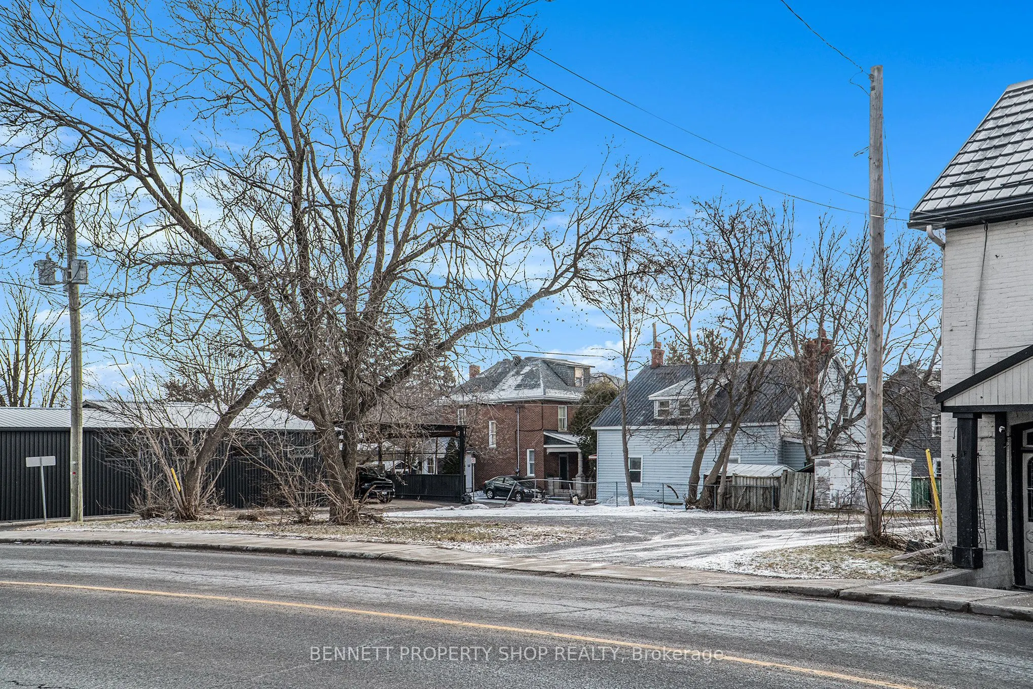 119 & 125 Daniel Street N
