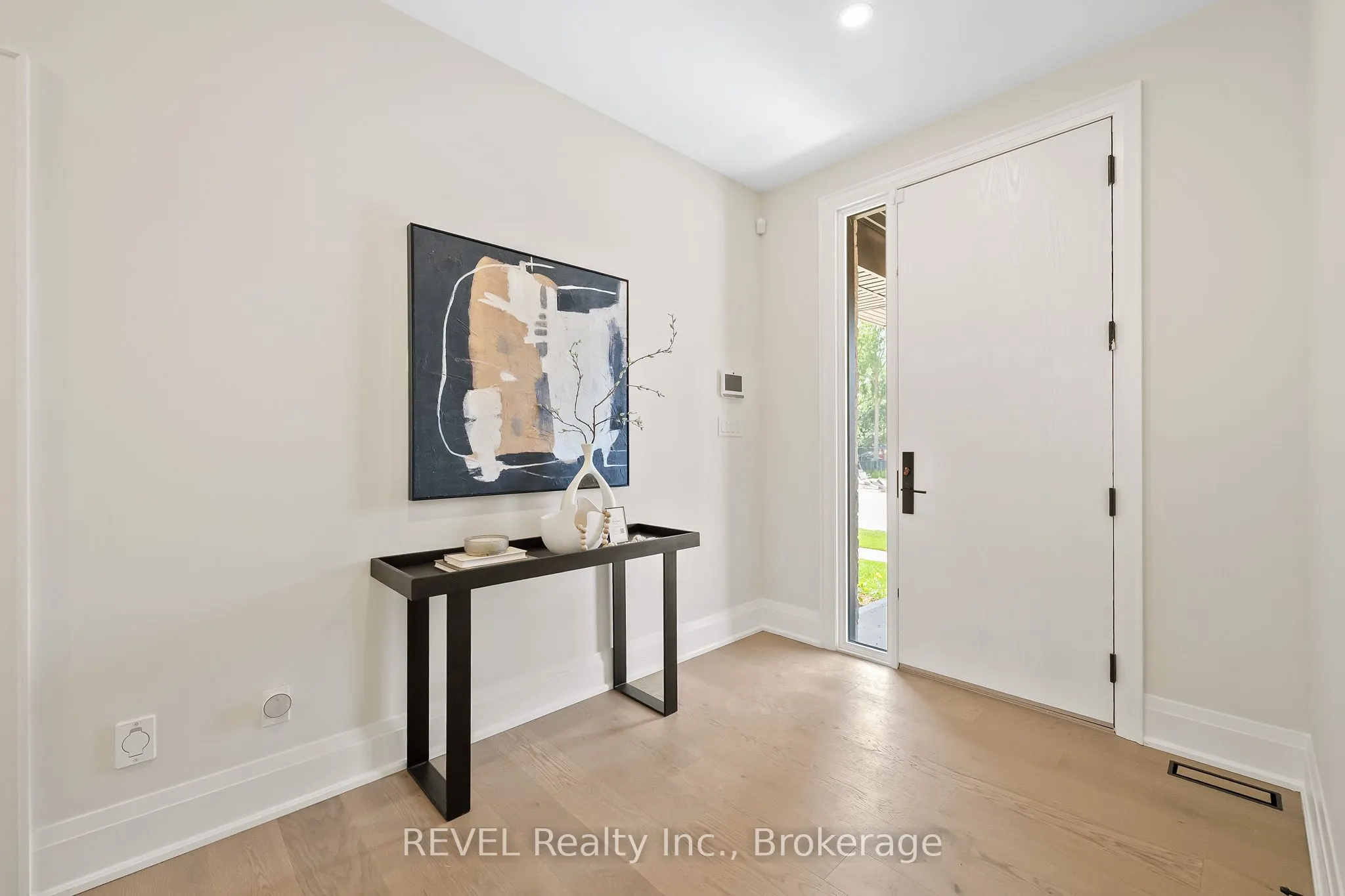 8 Accursi Crescent
