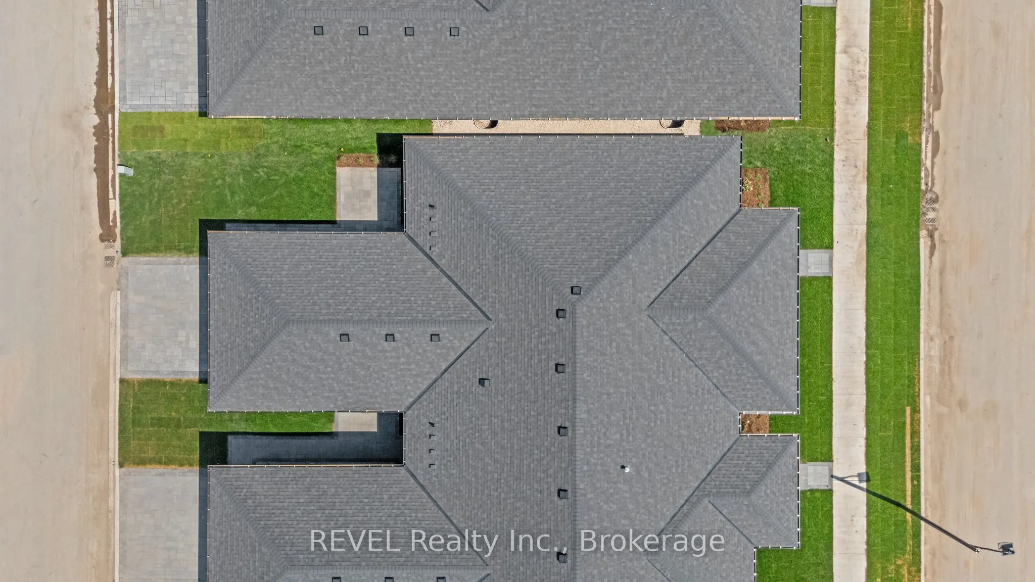8 Accursi Crescent