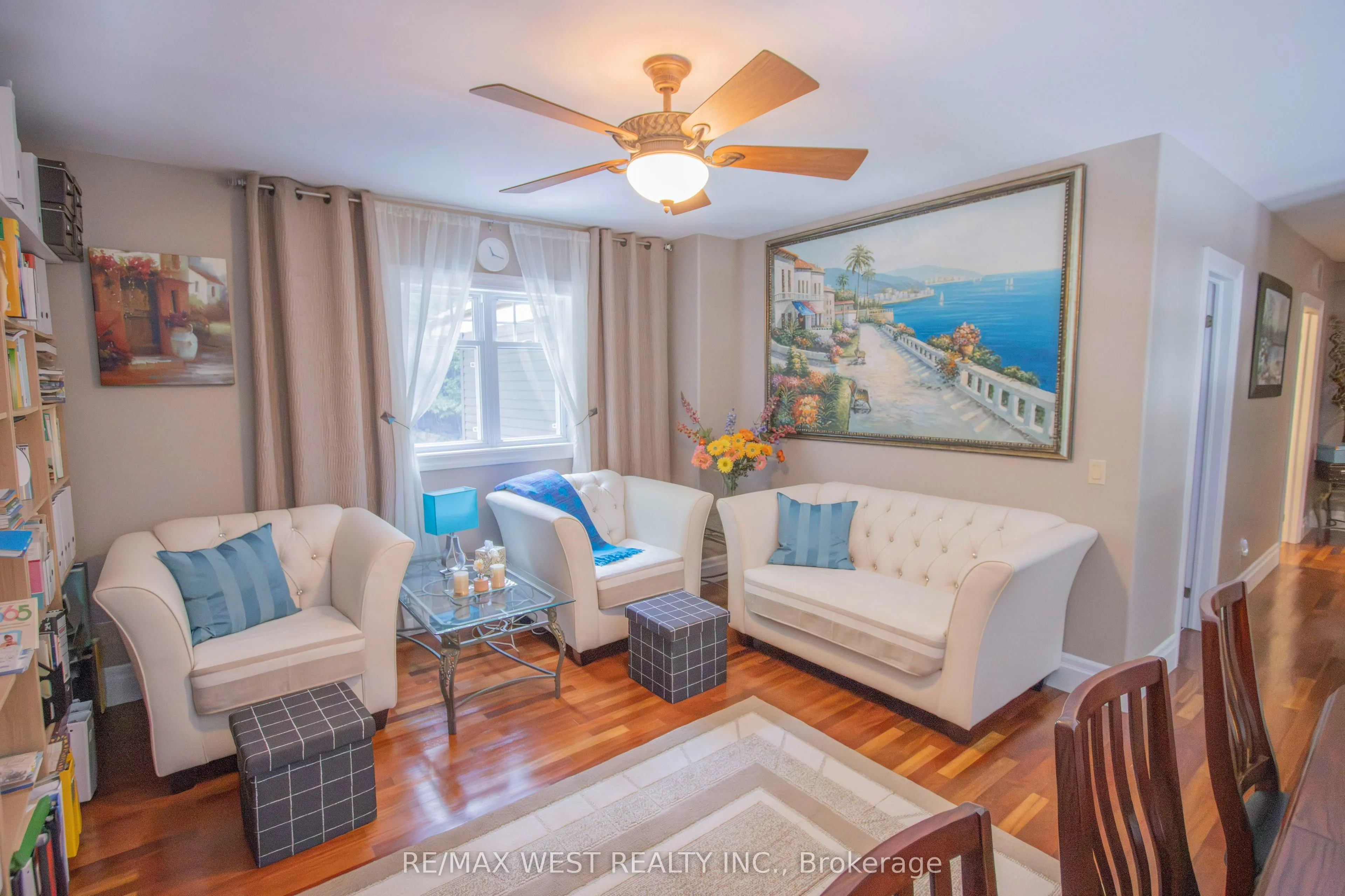 1158 Lorne Lane