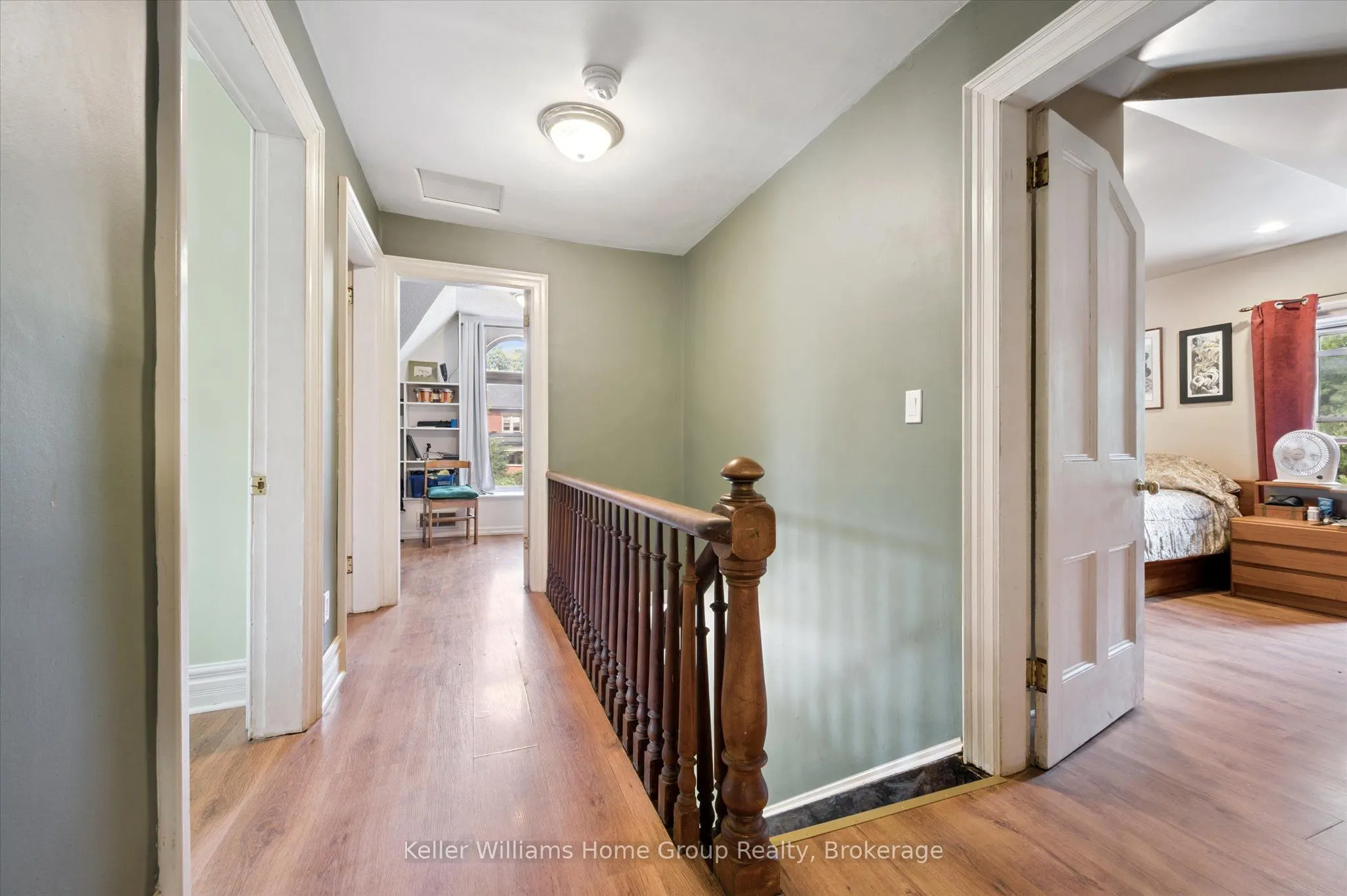 144 Hill Street E