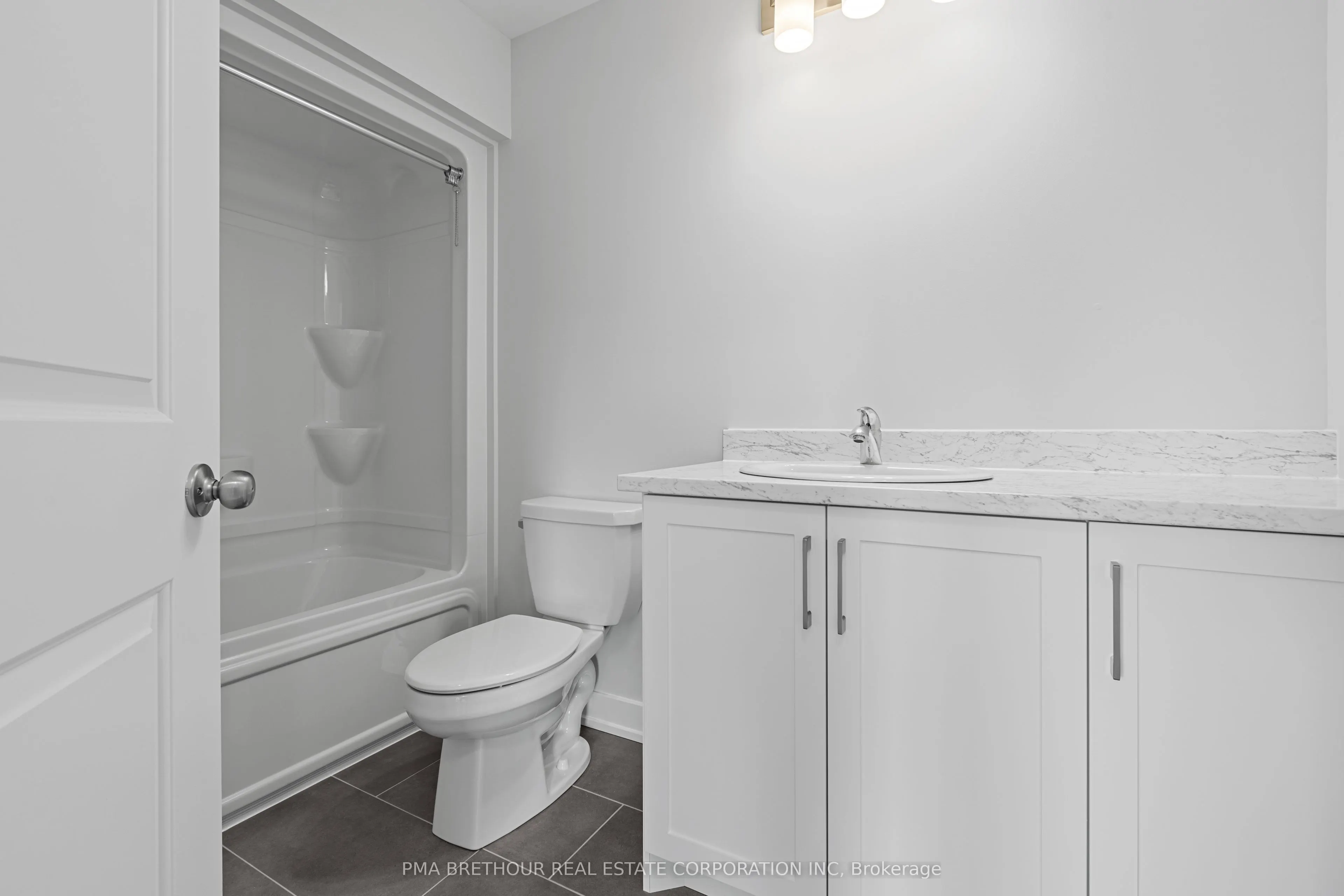 24 Margaret Graham Terrace