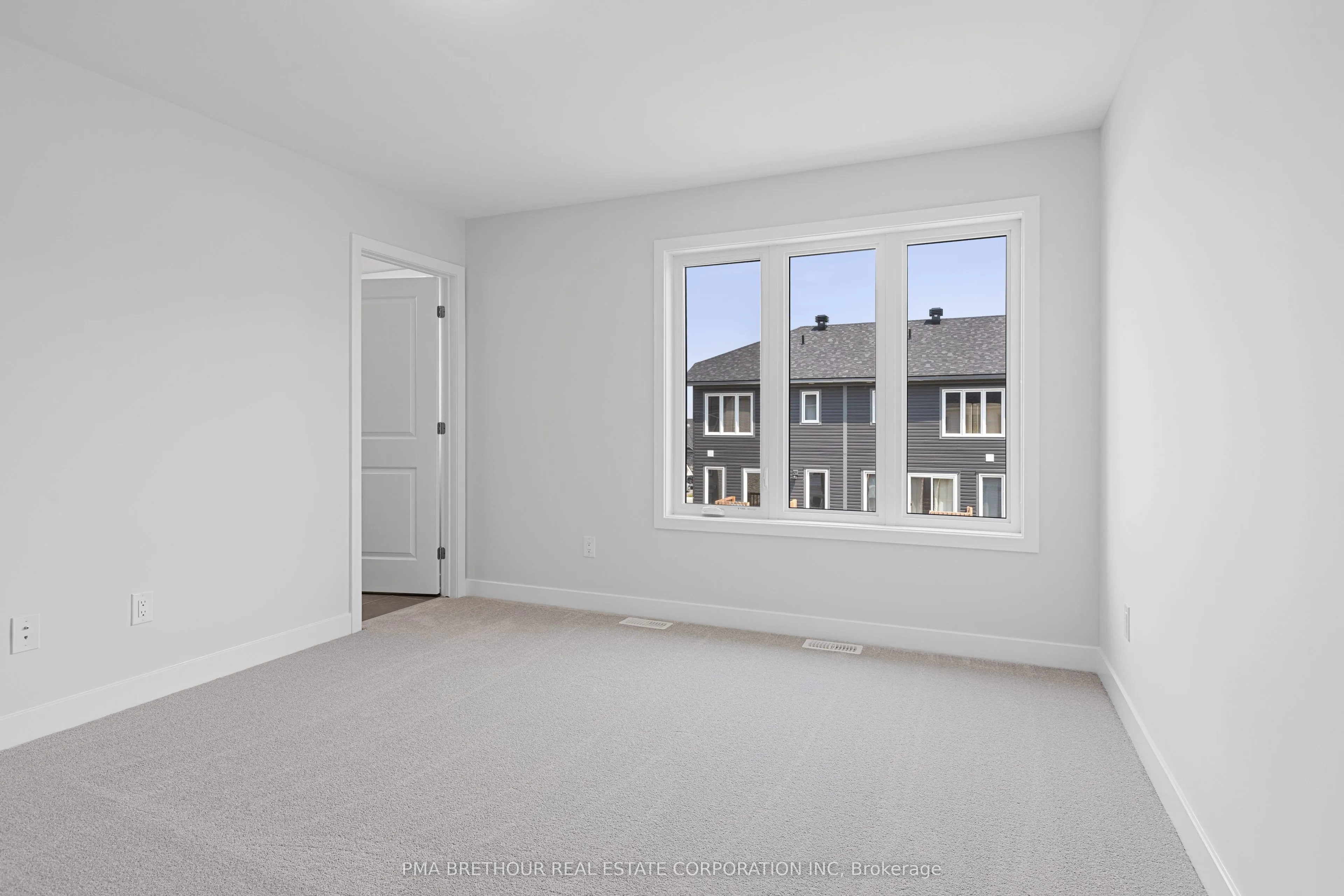 24 Margaret Graham Terrace