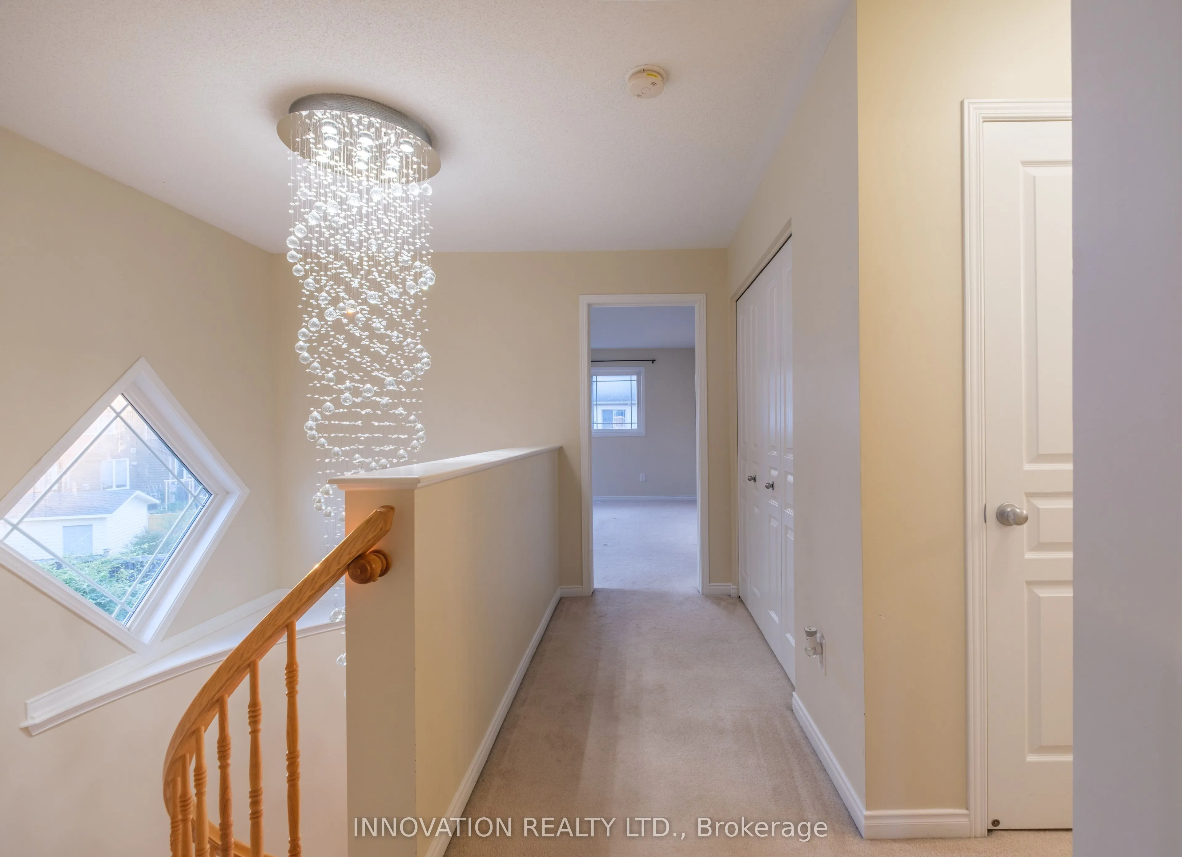 1609 Westhall Way N