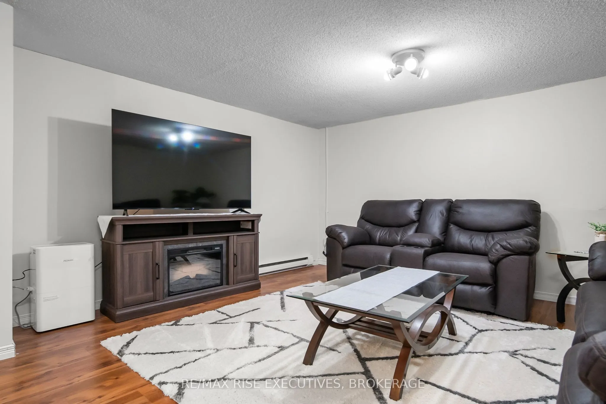 25 Rosemund Place, #115