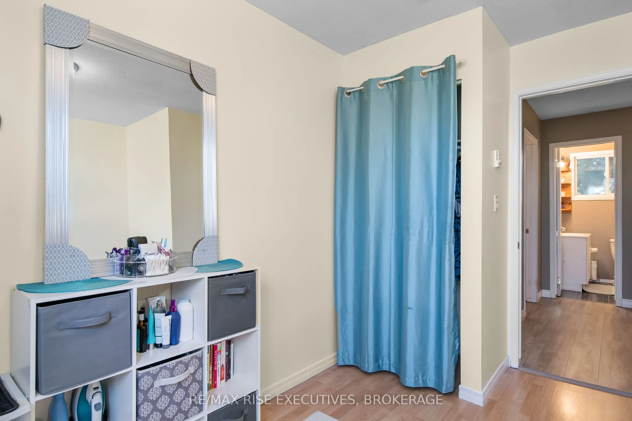 25 Rosemund Place, #115
