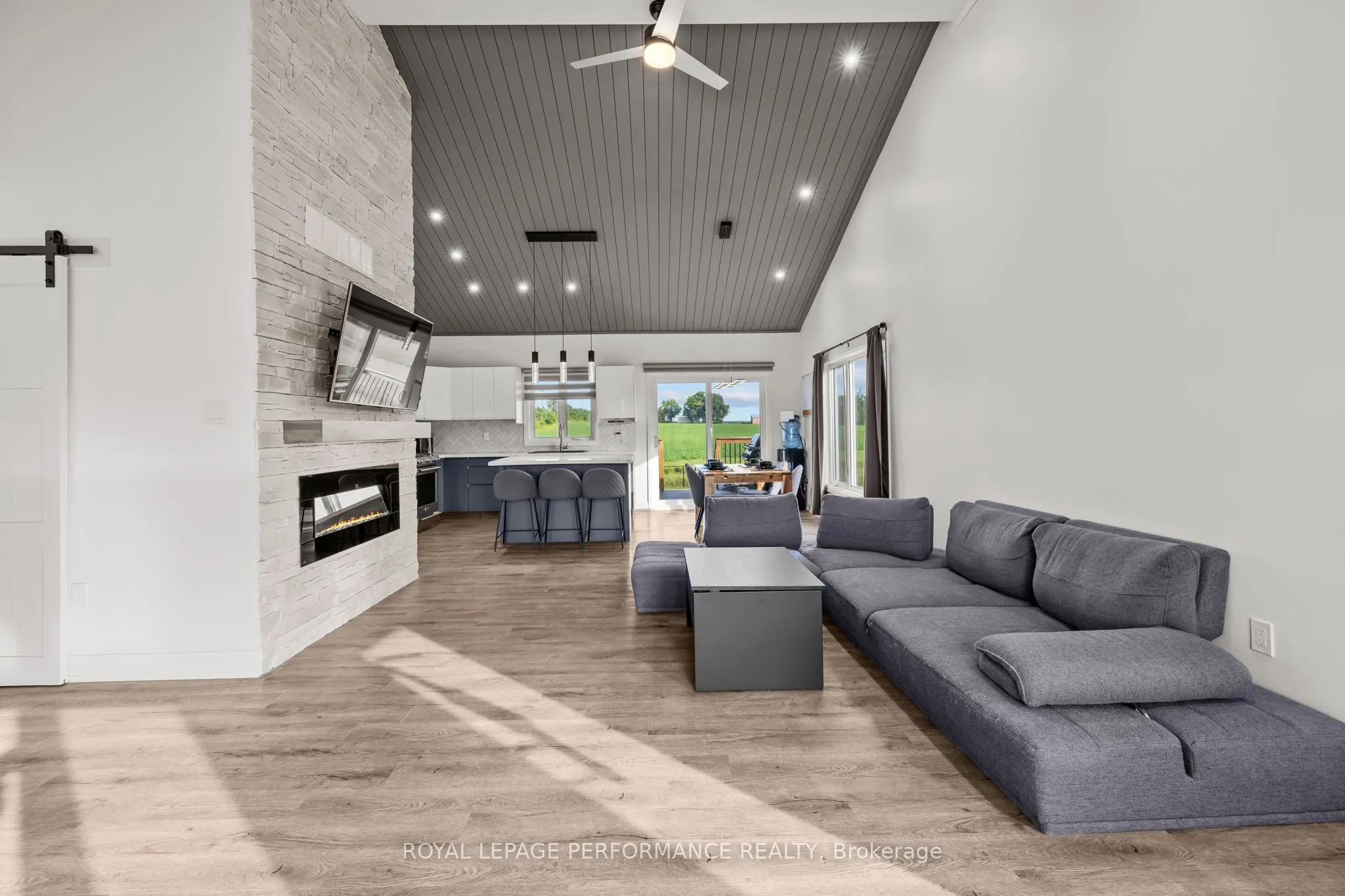 3348 Bureau Road