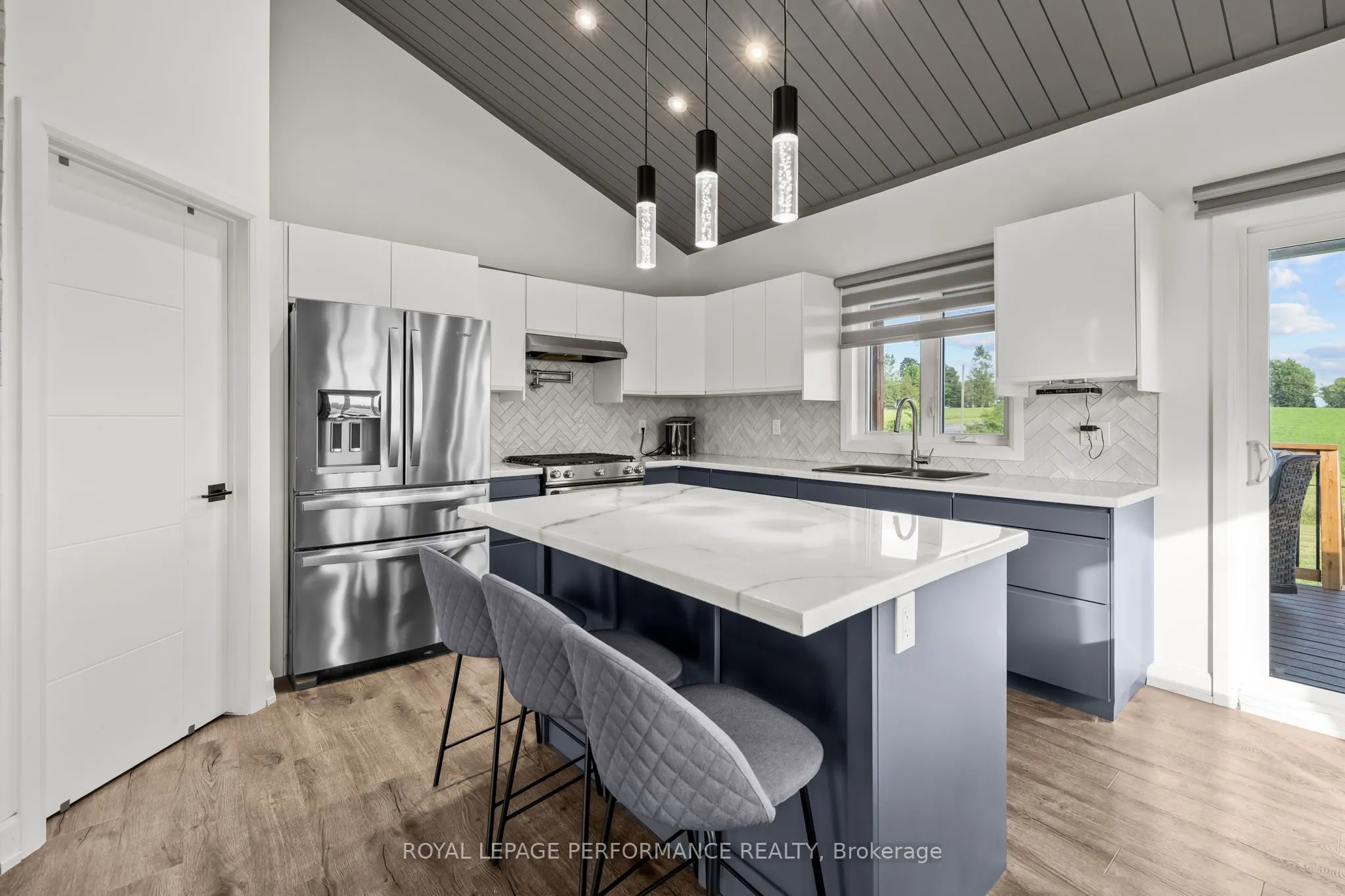 3348 Bureau Road