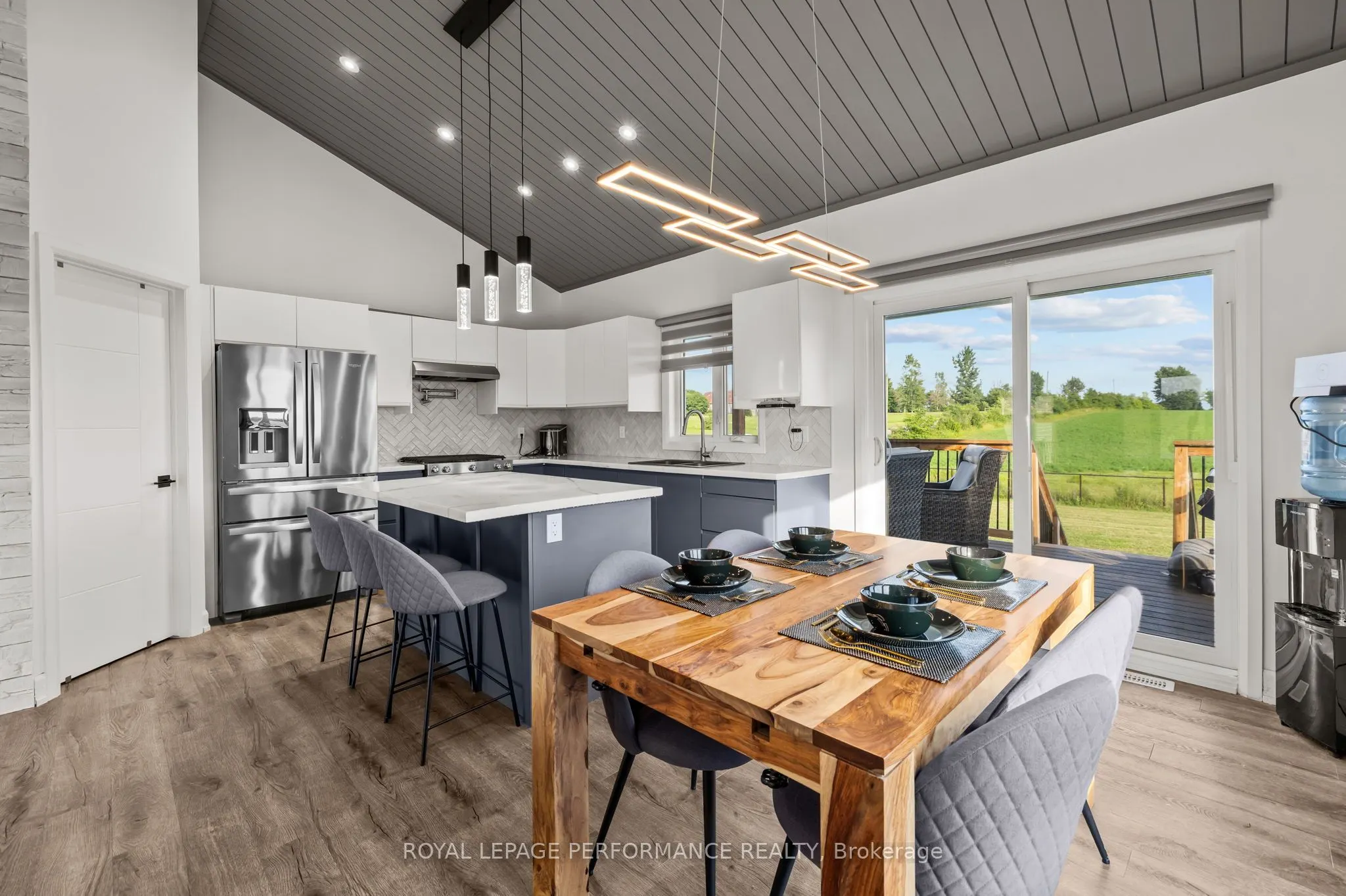 3348 Bureau Road