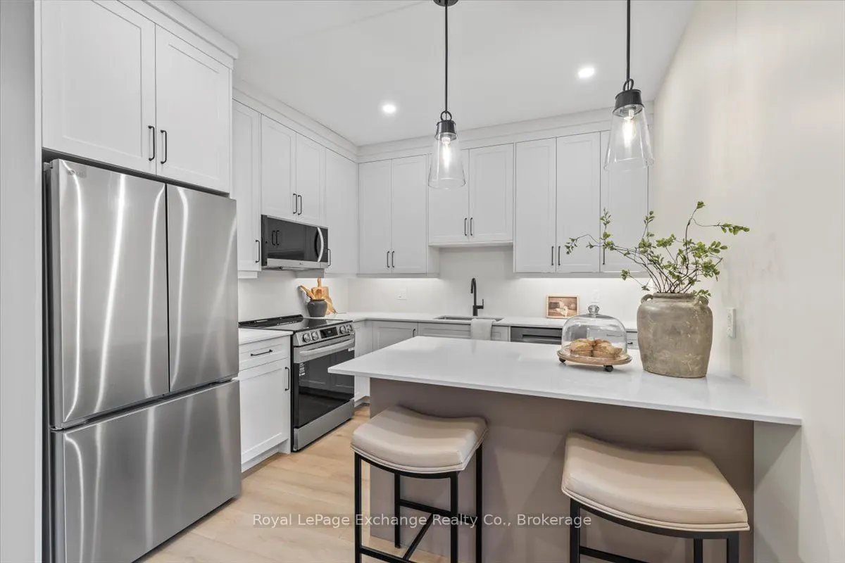 307 Arnaud Street, #3