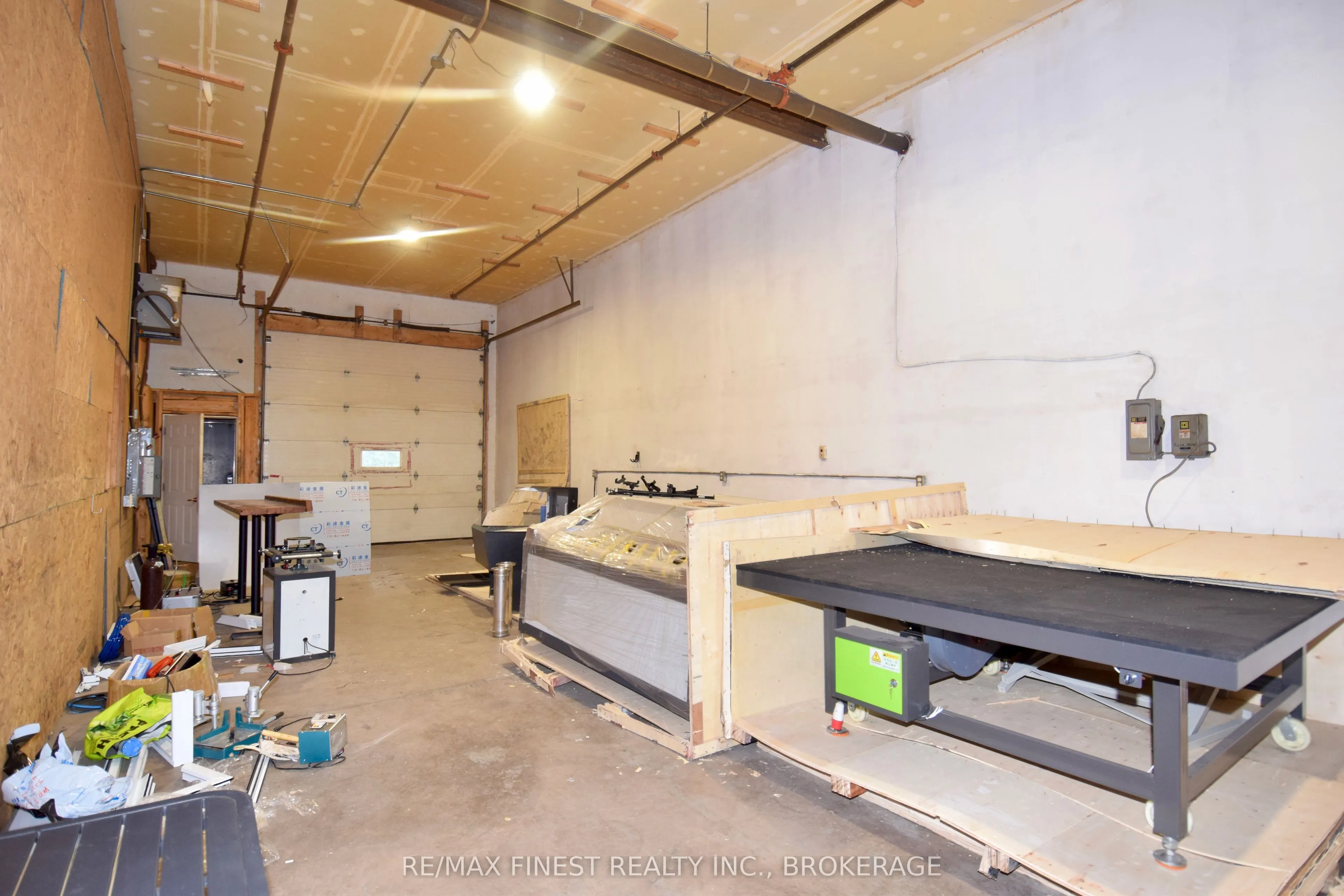 212 Camden Road, #3