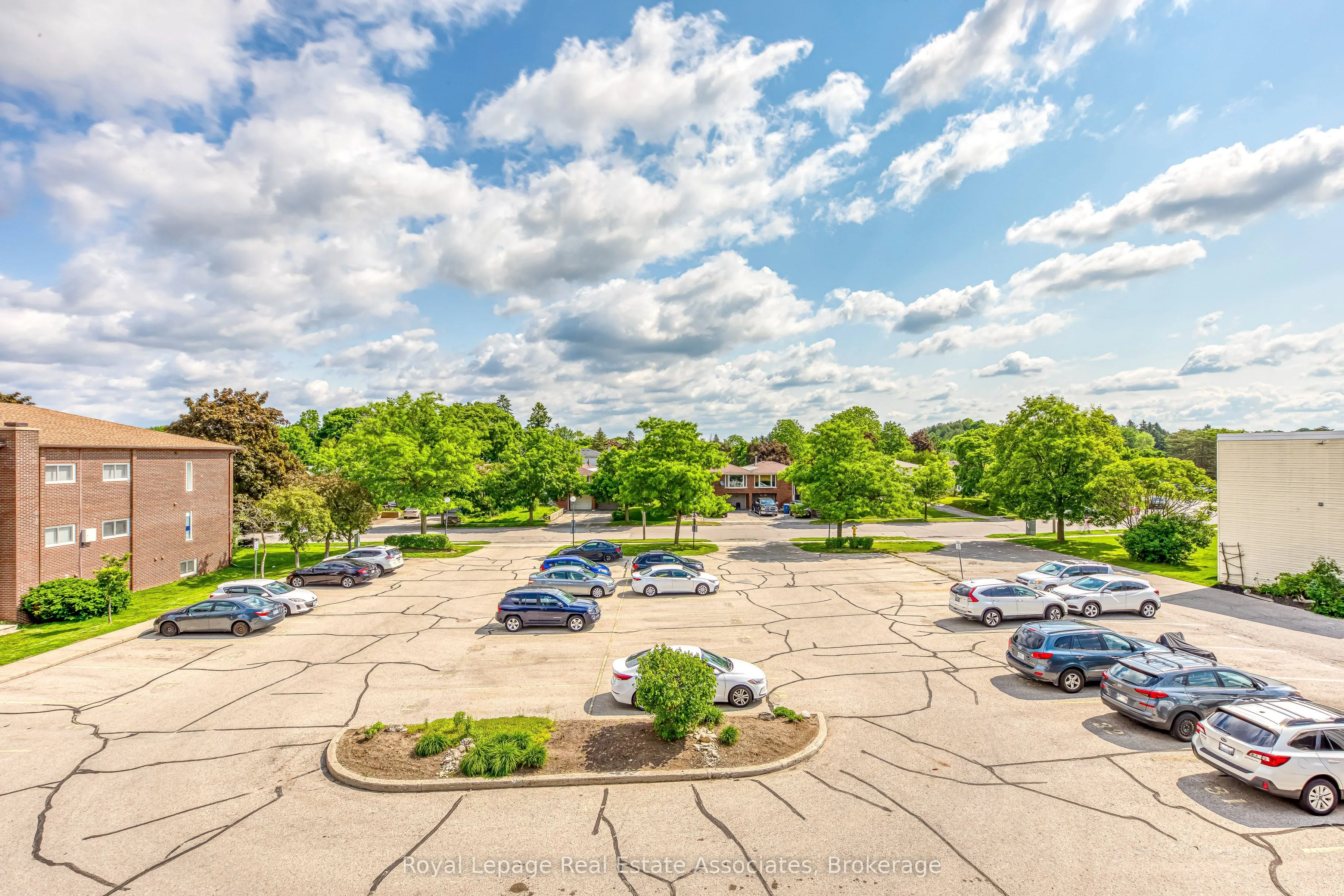 63 Conroy Crescent, #58