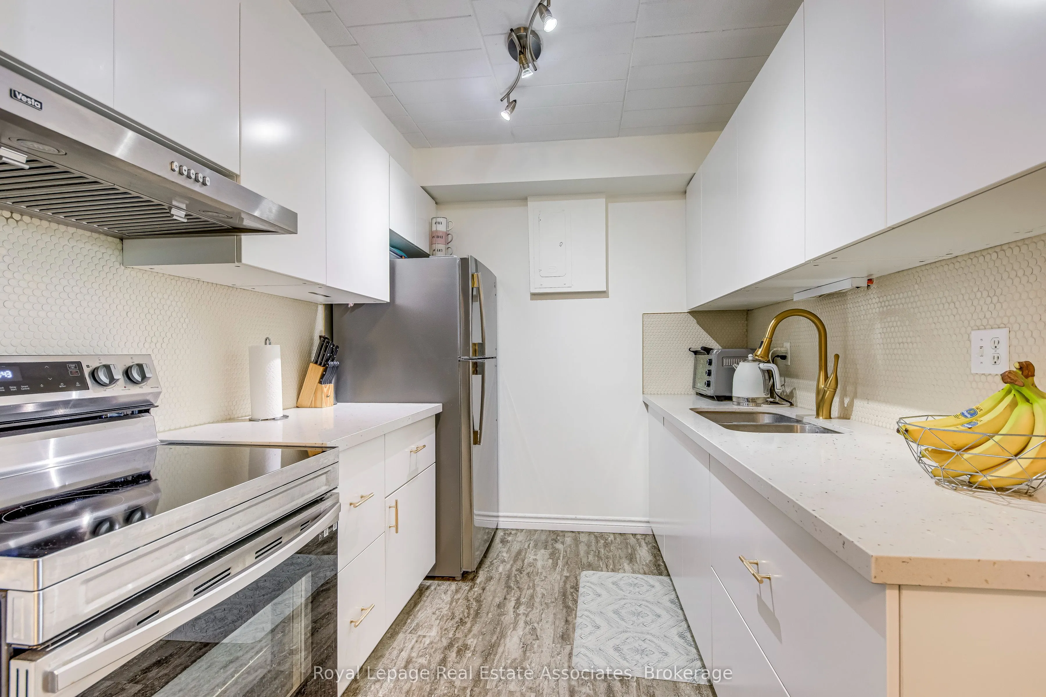 63 Conroy Crescent, #58