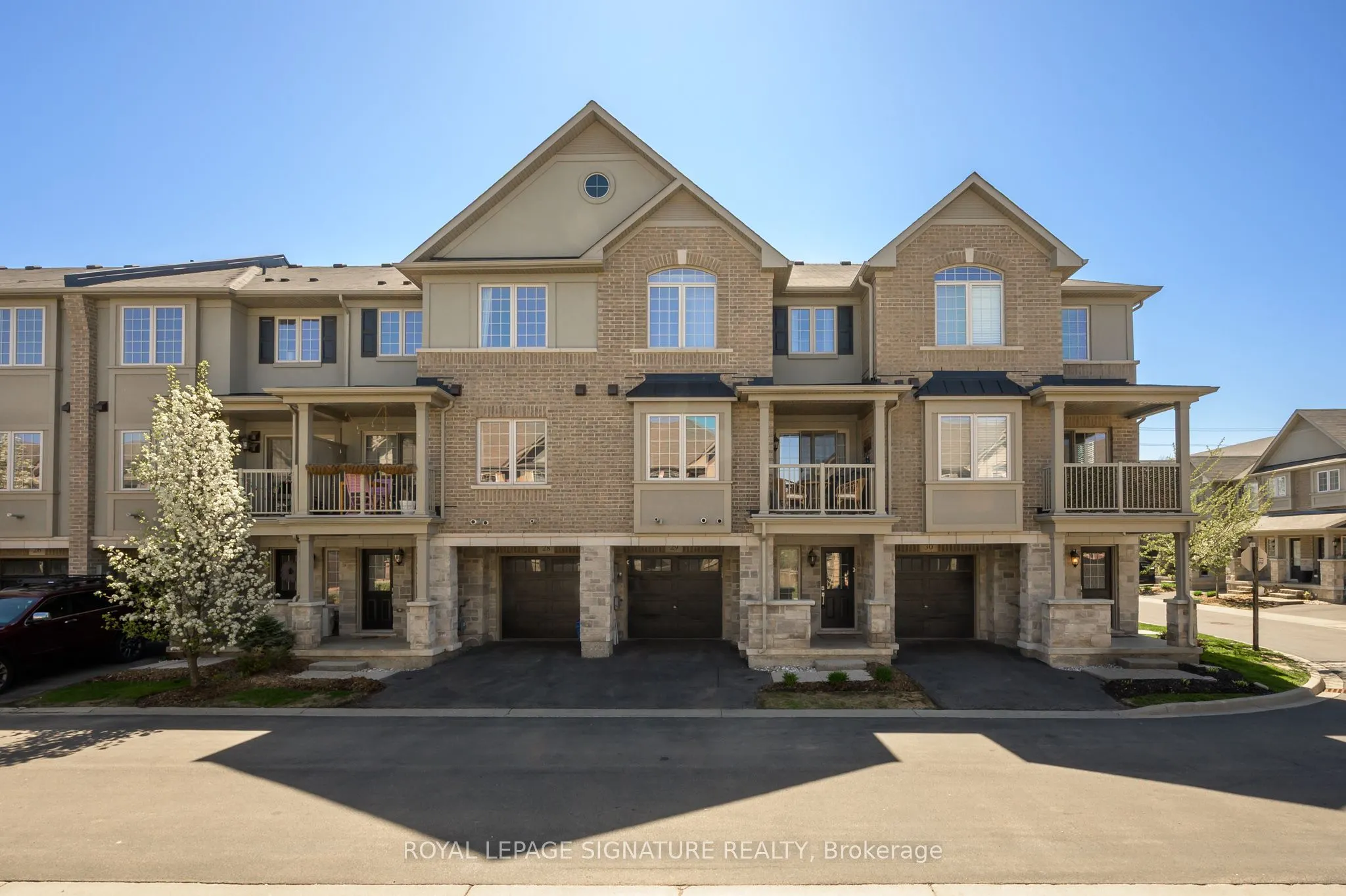 215 Dundas Street E, #29