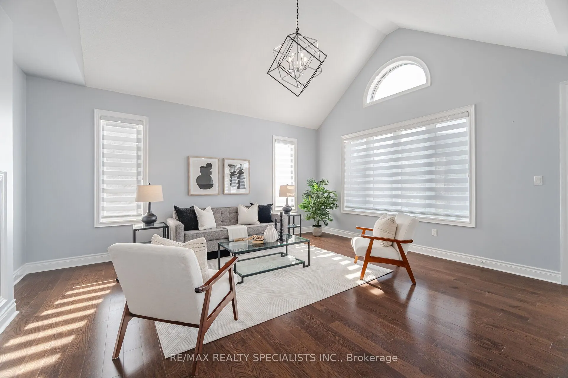 33 Stonegate Avenue