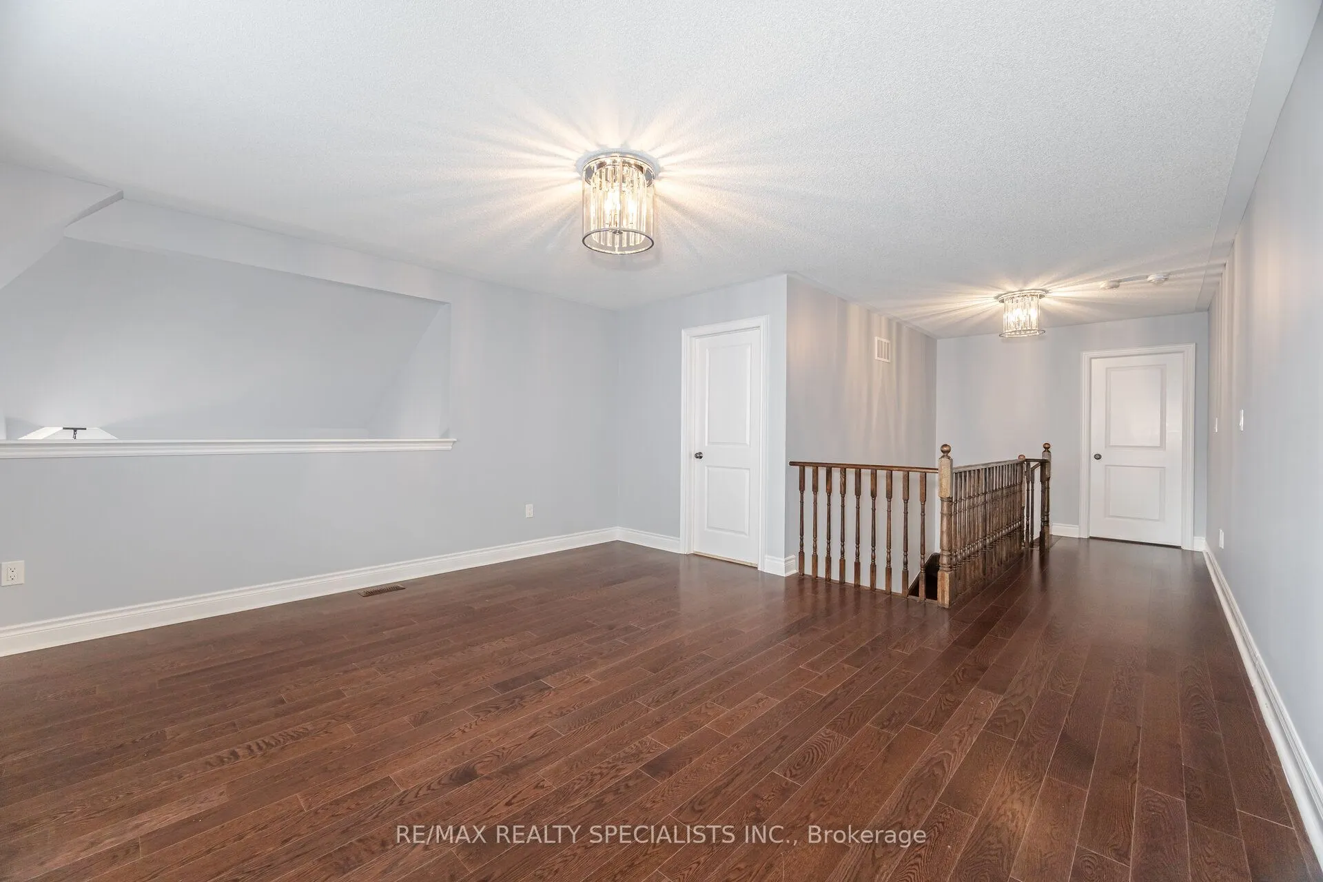 33 Stonegate Avenue