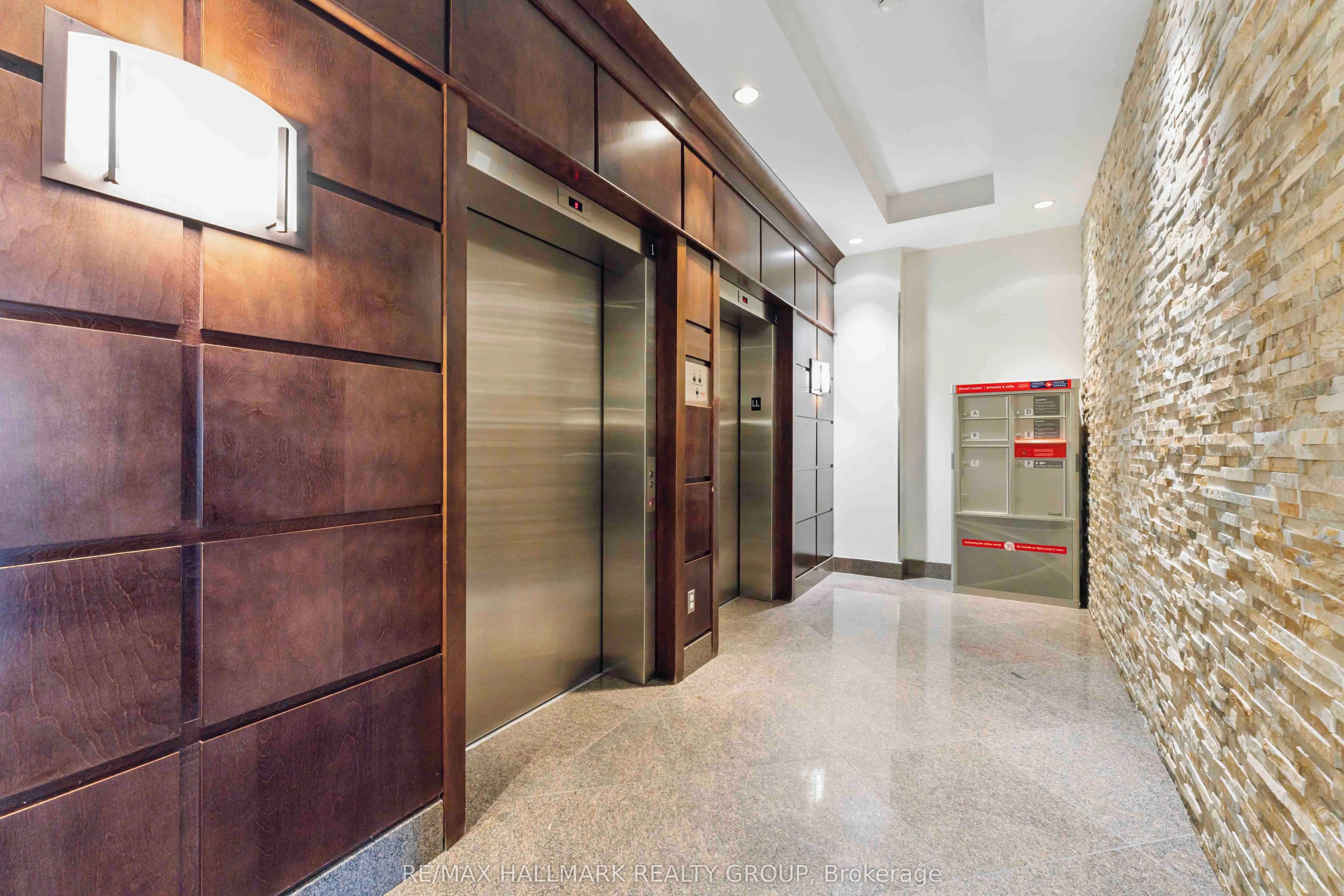200 Besserer Street, #204