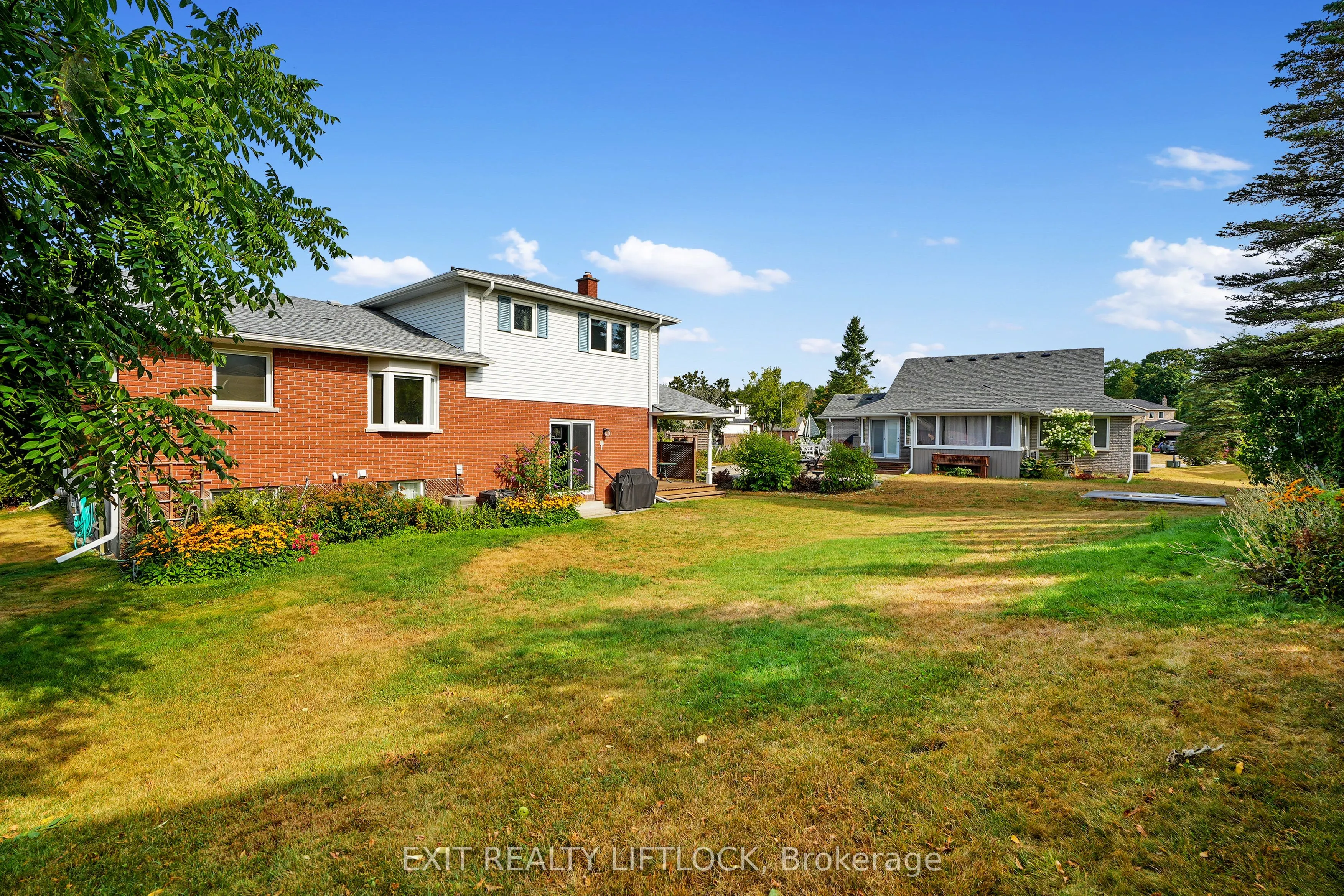 12 Victoria Avenue