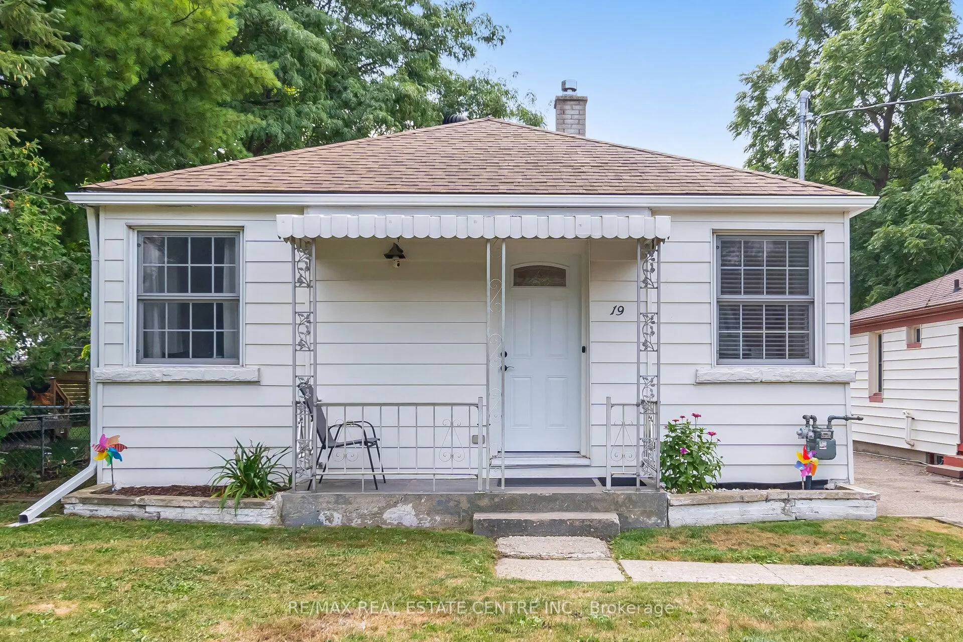 19 Seneca Drive