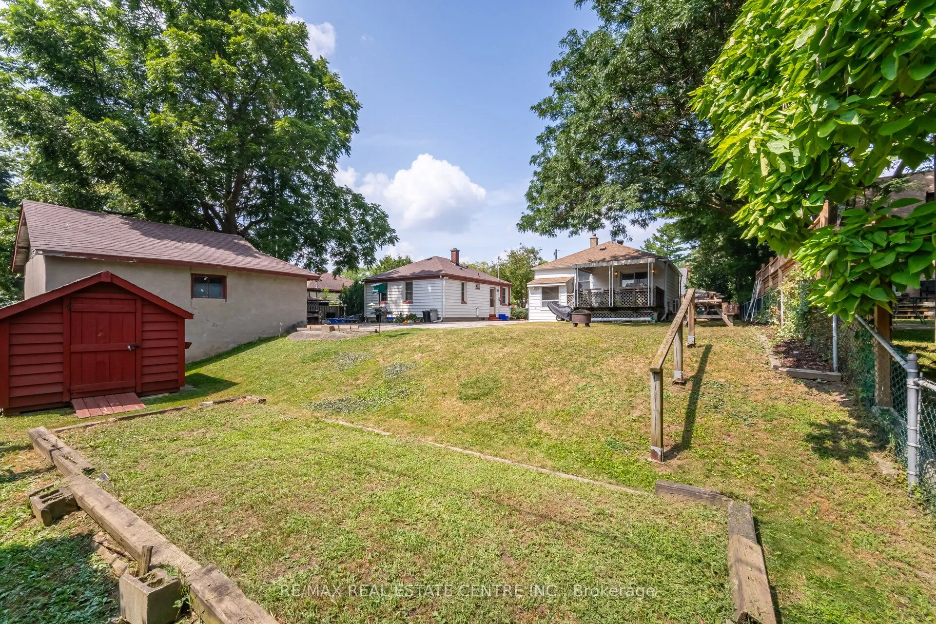 19 Seneca Drive
