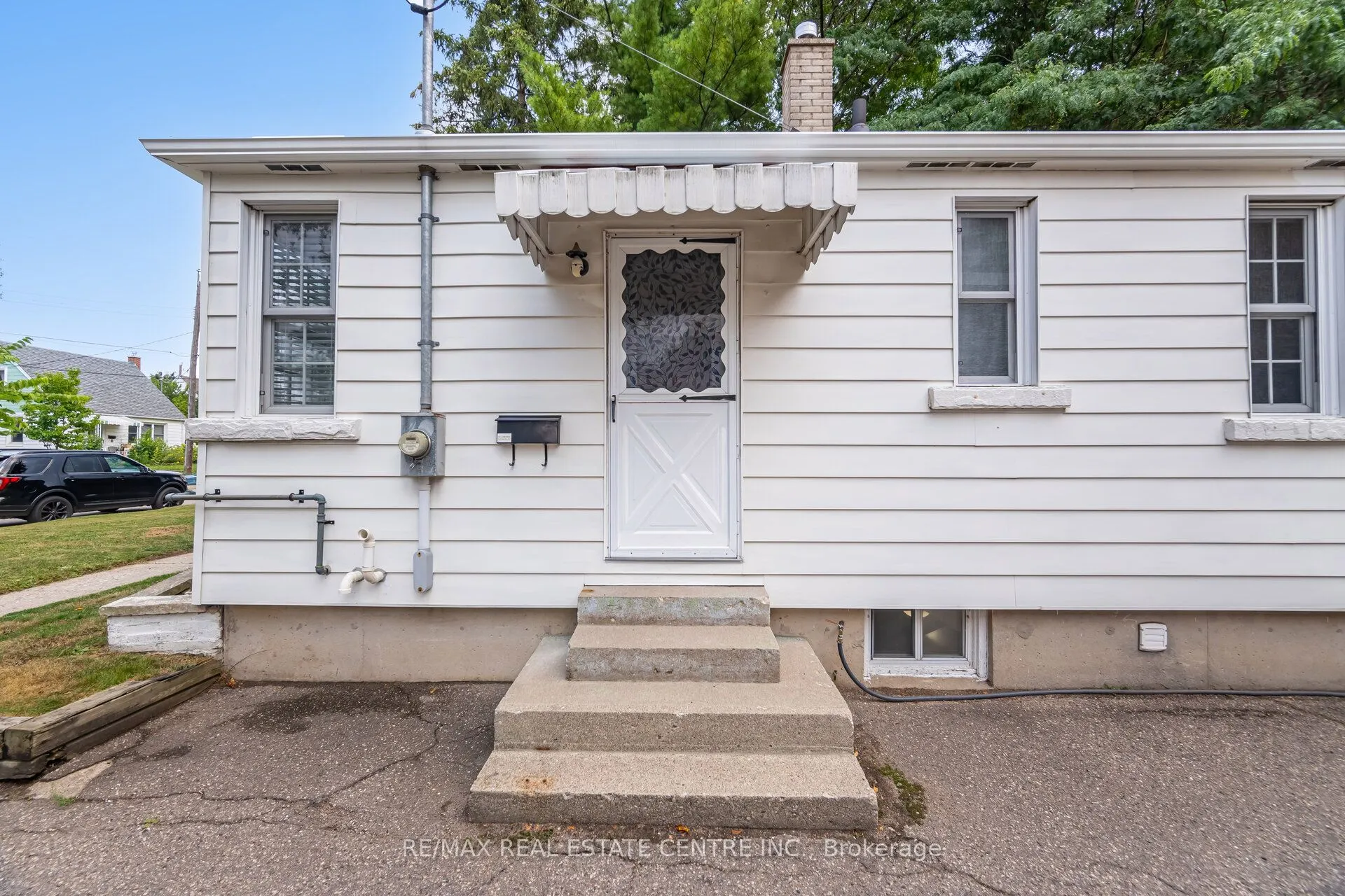 19 Seneca Drive