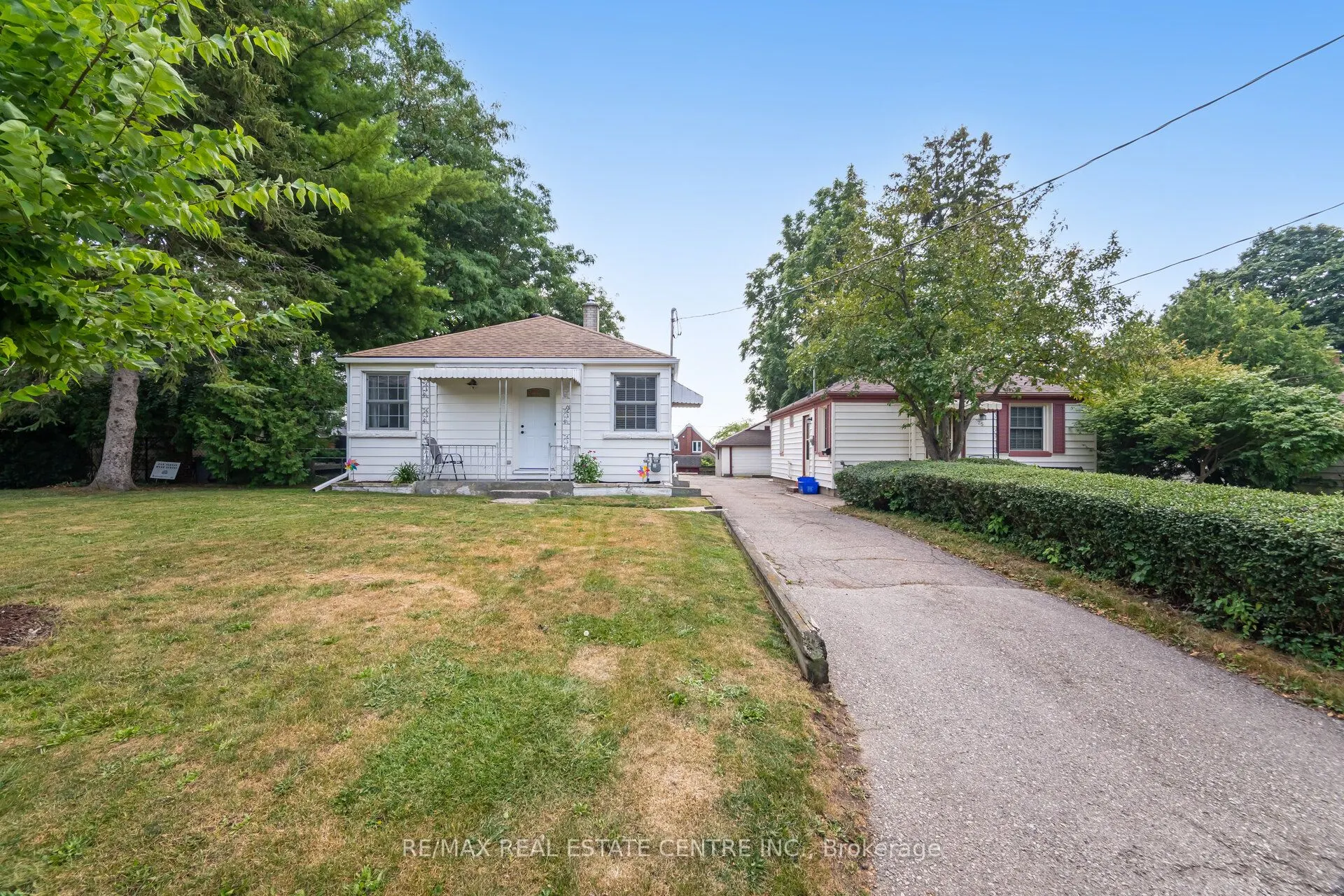 19 Seneca Drive