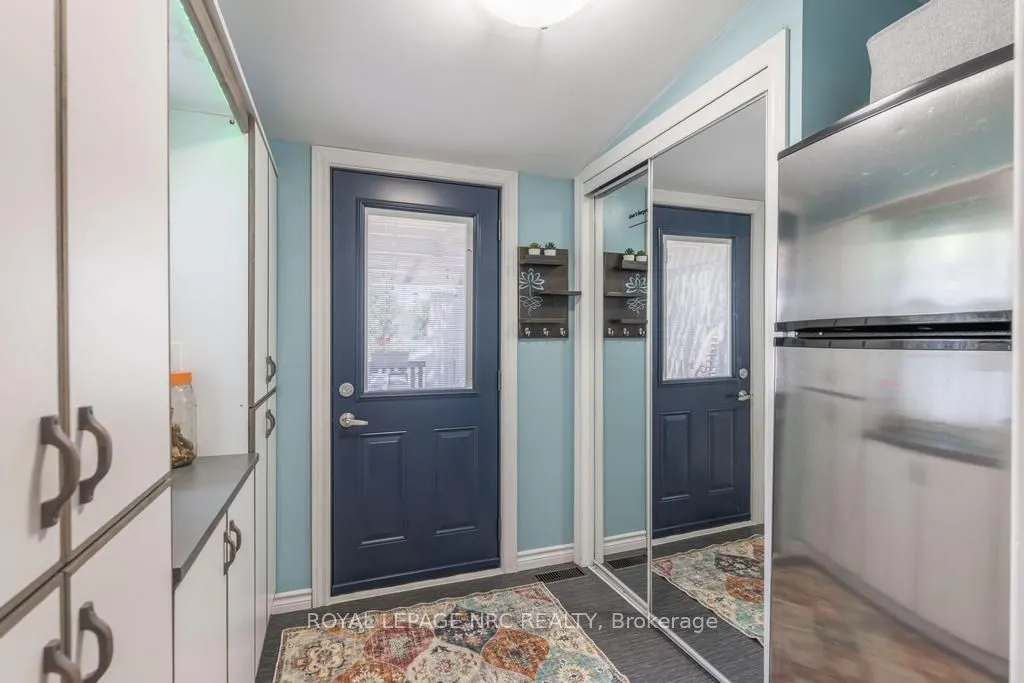 48 Hodgkins Avenue