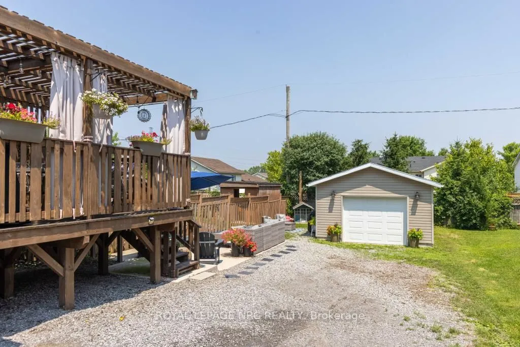 48 Hodgkins Avenue
