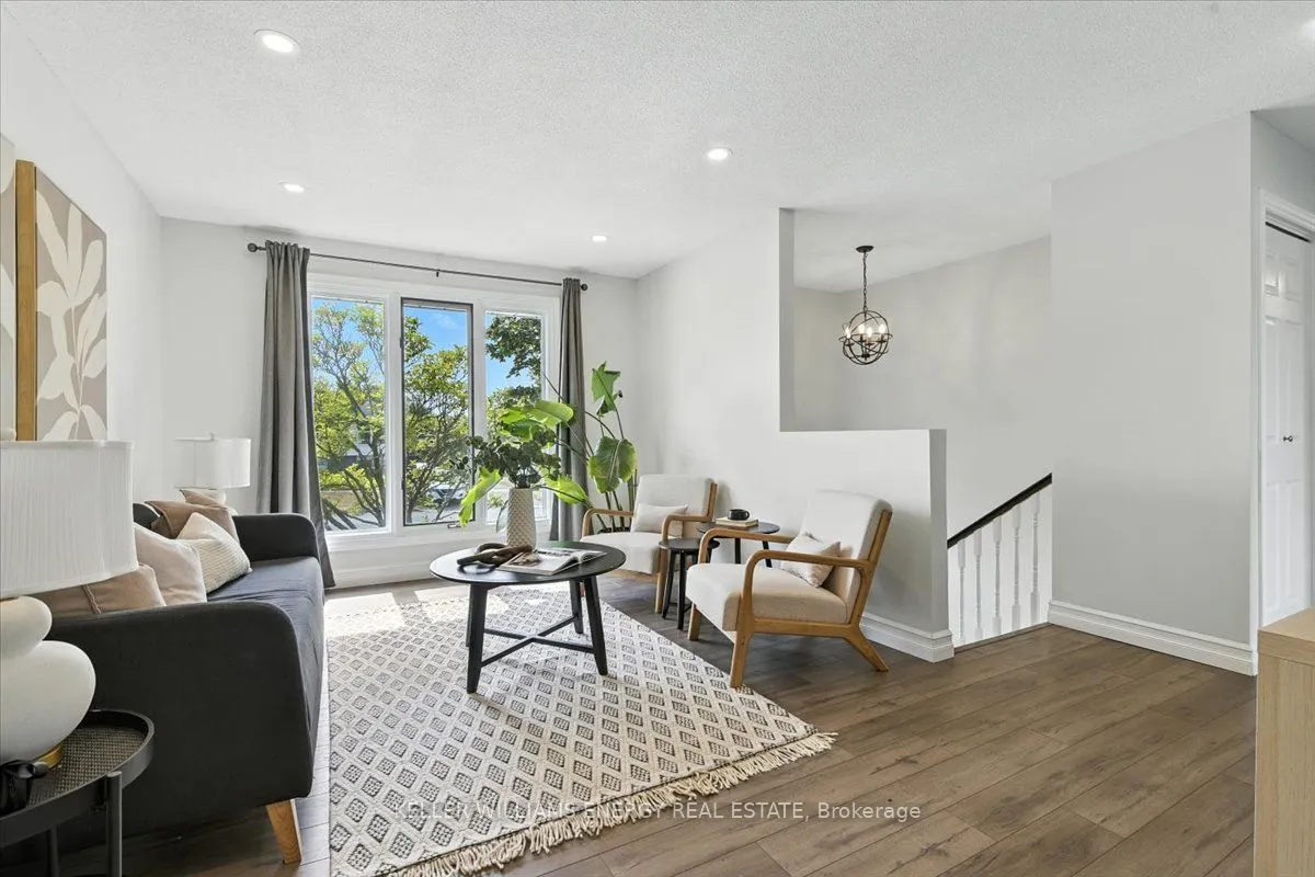 2584 Marsdale Drive