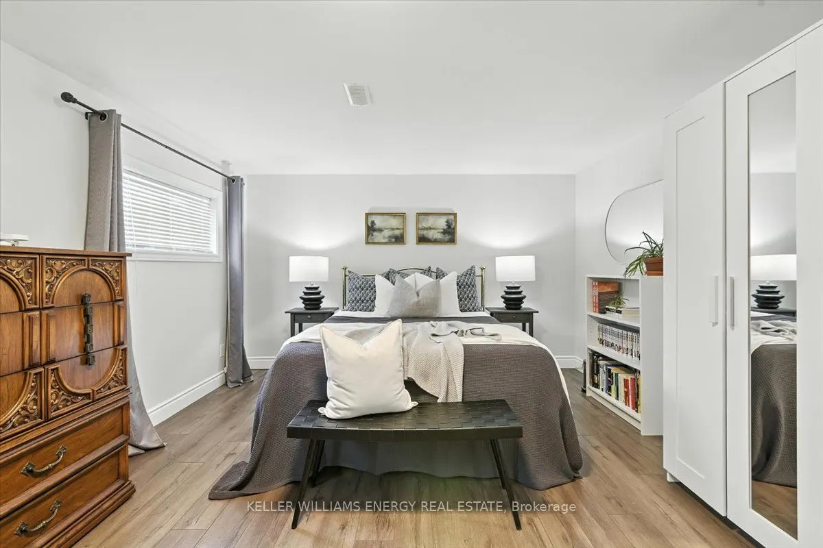 2584 Marsdale Drive
