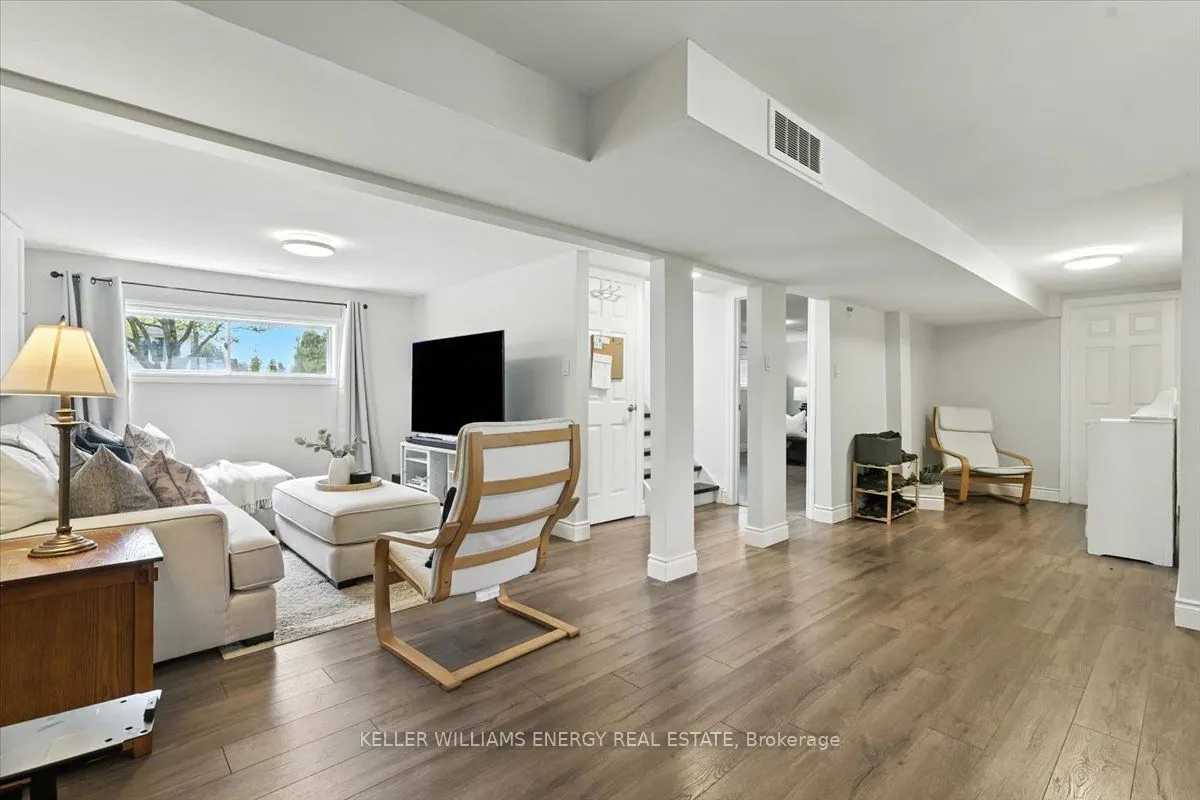 2584 Marsdale Drive