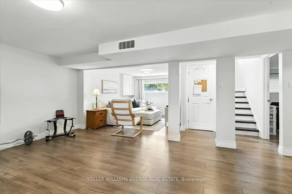 2584 Marsdale Drive