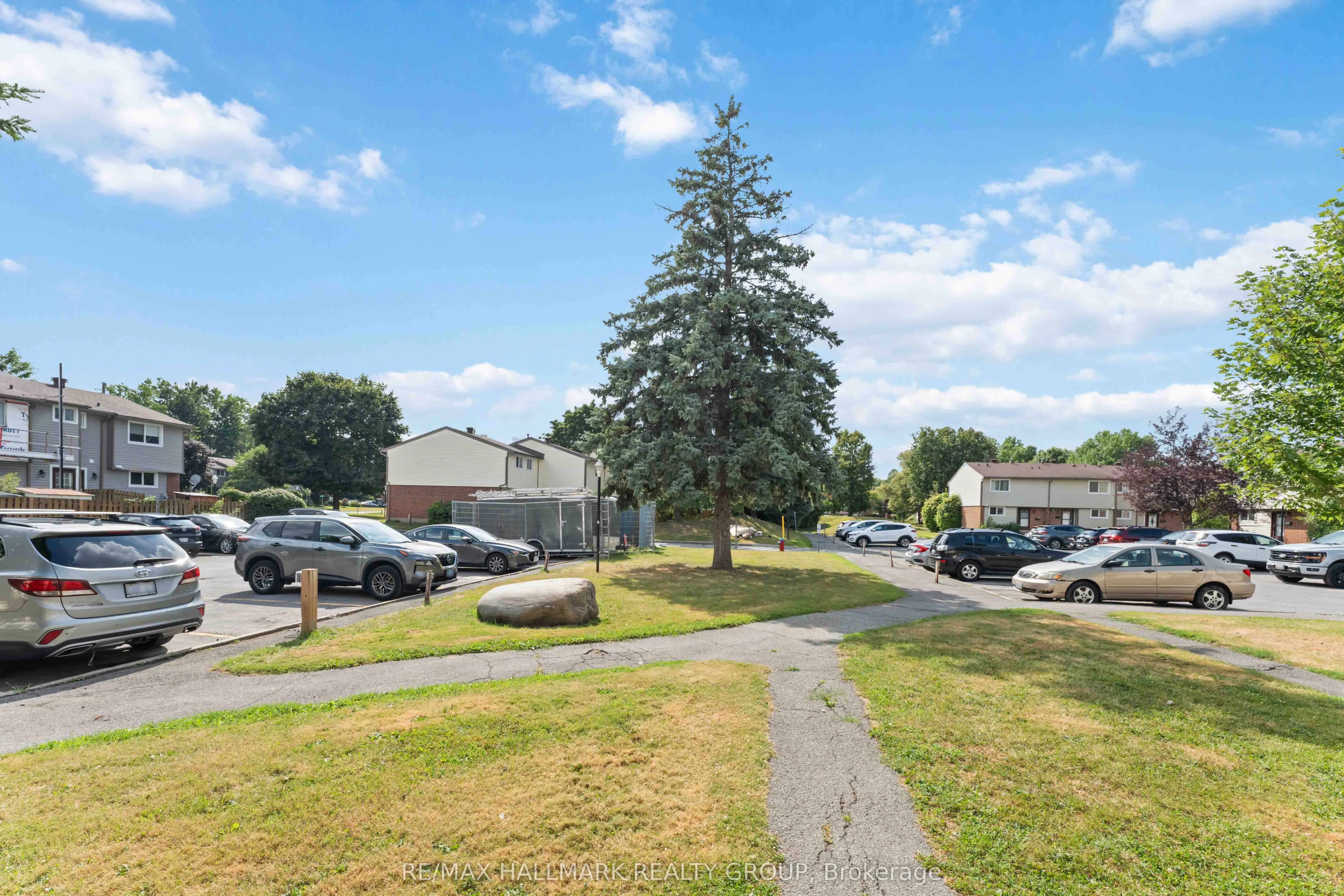 1441 PALMERSTON Drive, #317