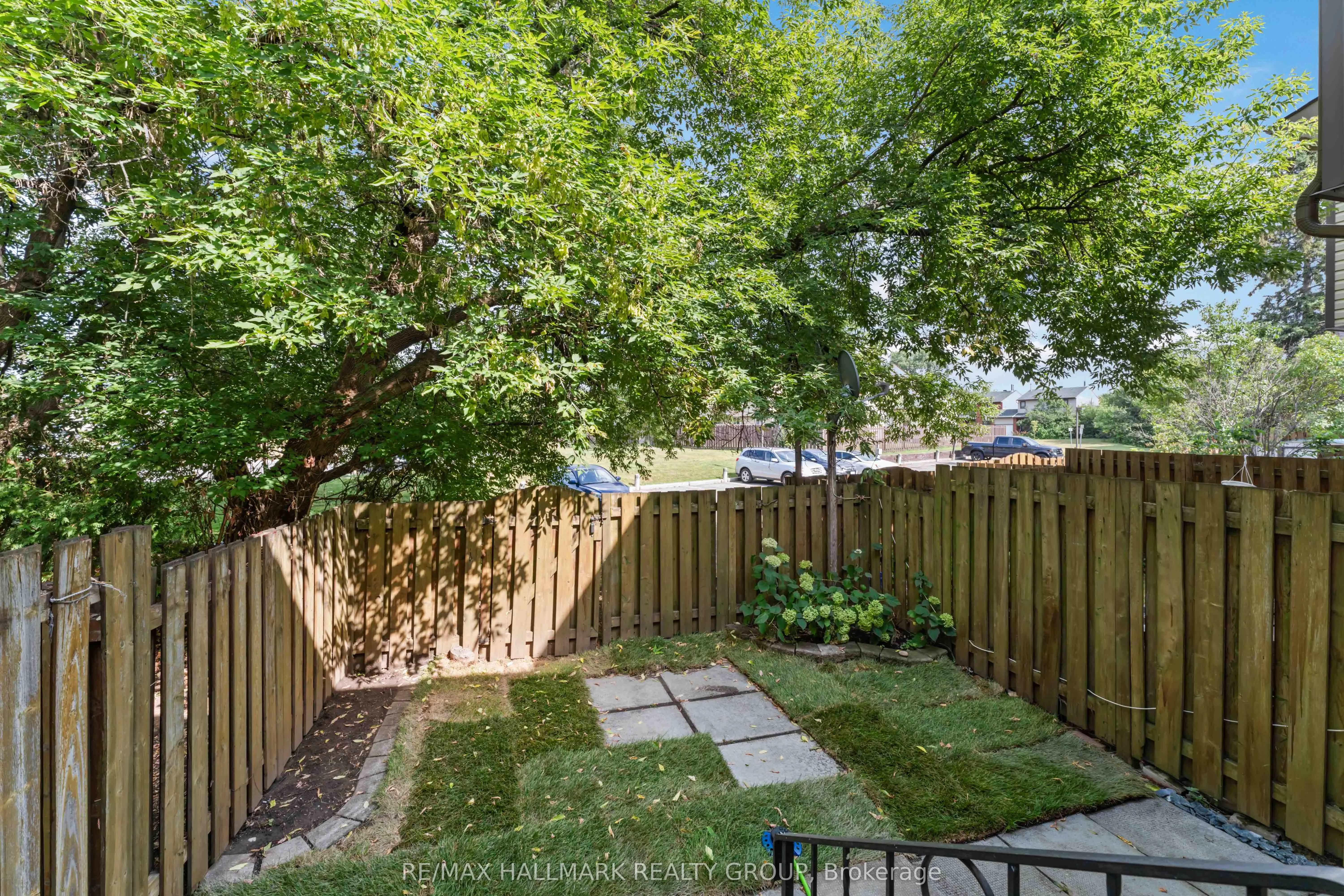 1441 PALMERSTON Drive, #317