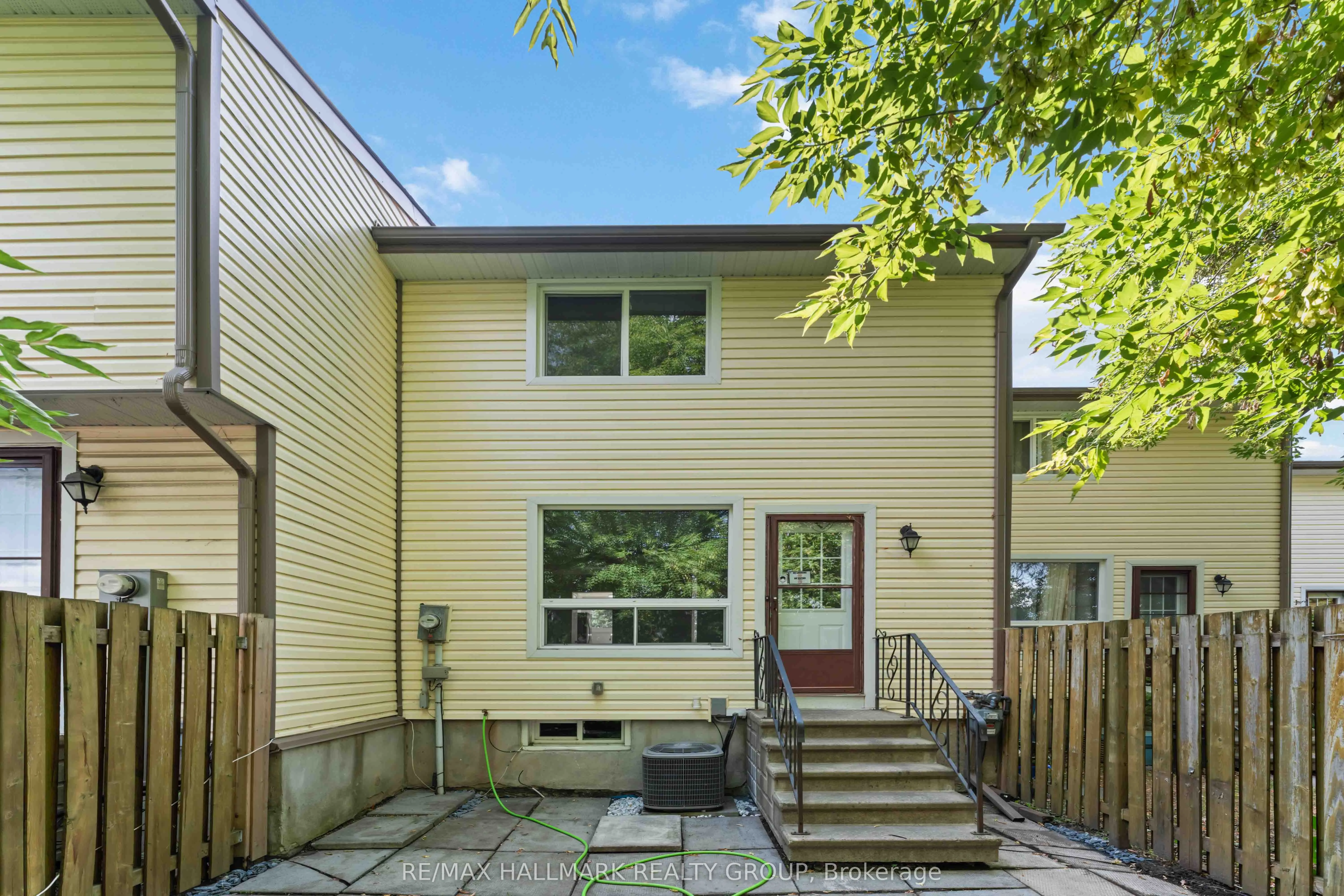 1441 PALMERSTON Drive, #317
