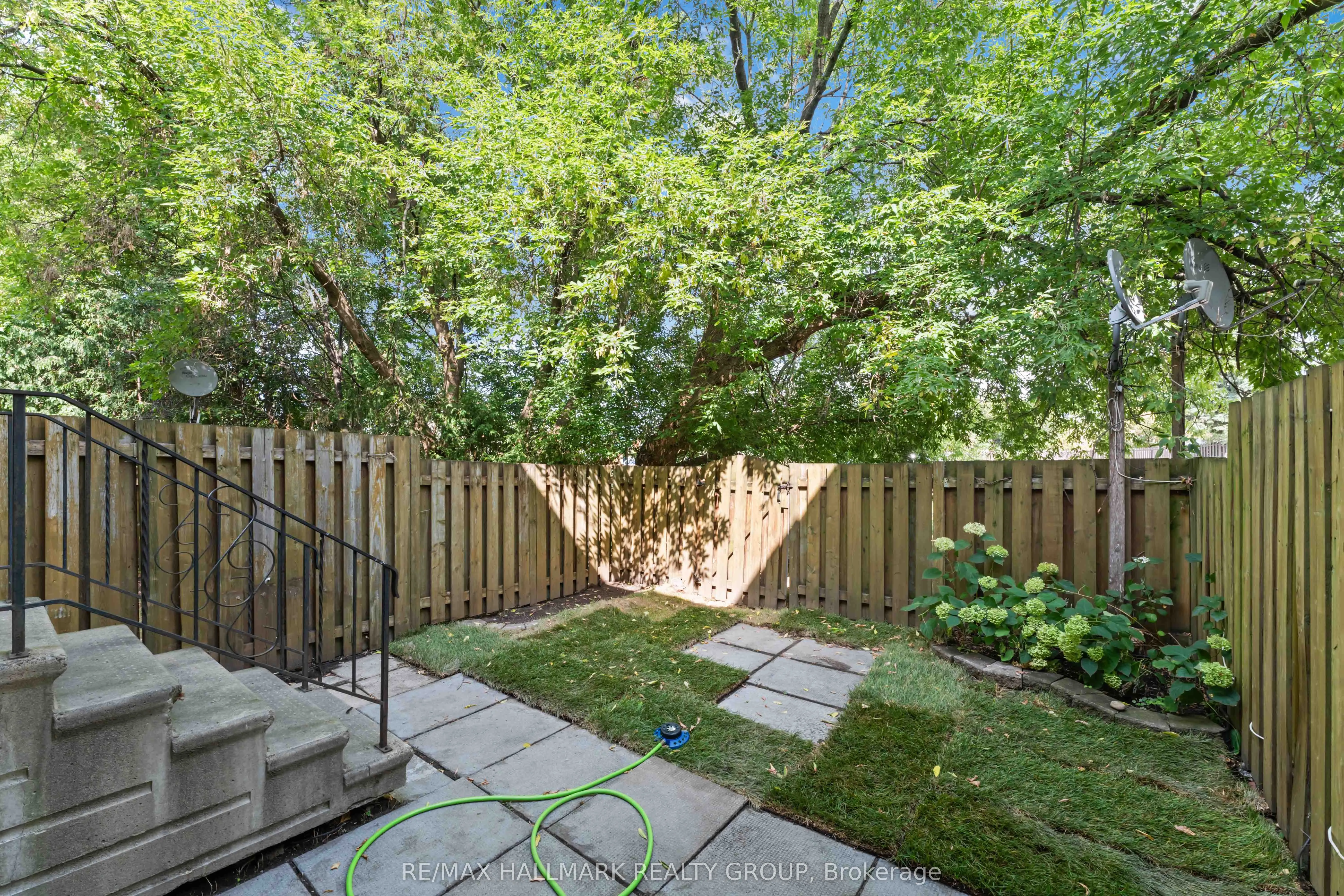 1441 PALMERSTON Drive, #317