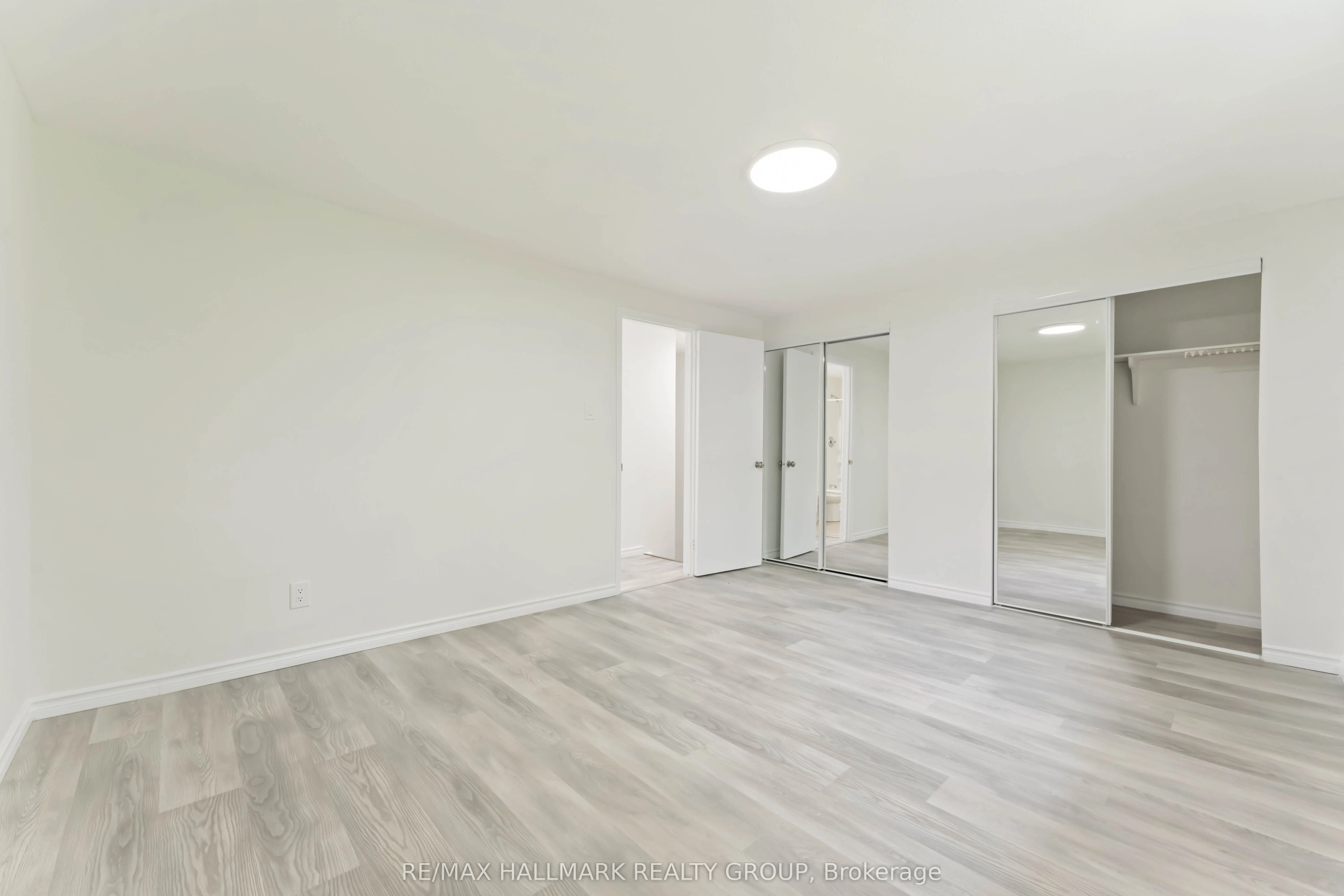 1441 PALMERSTON Drive, #317