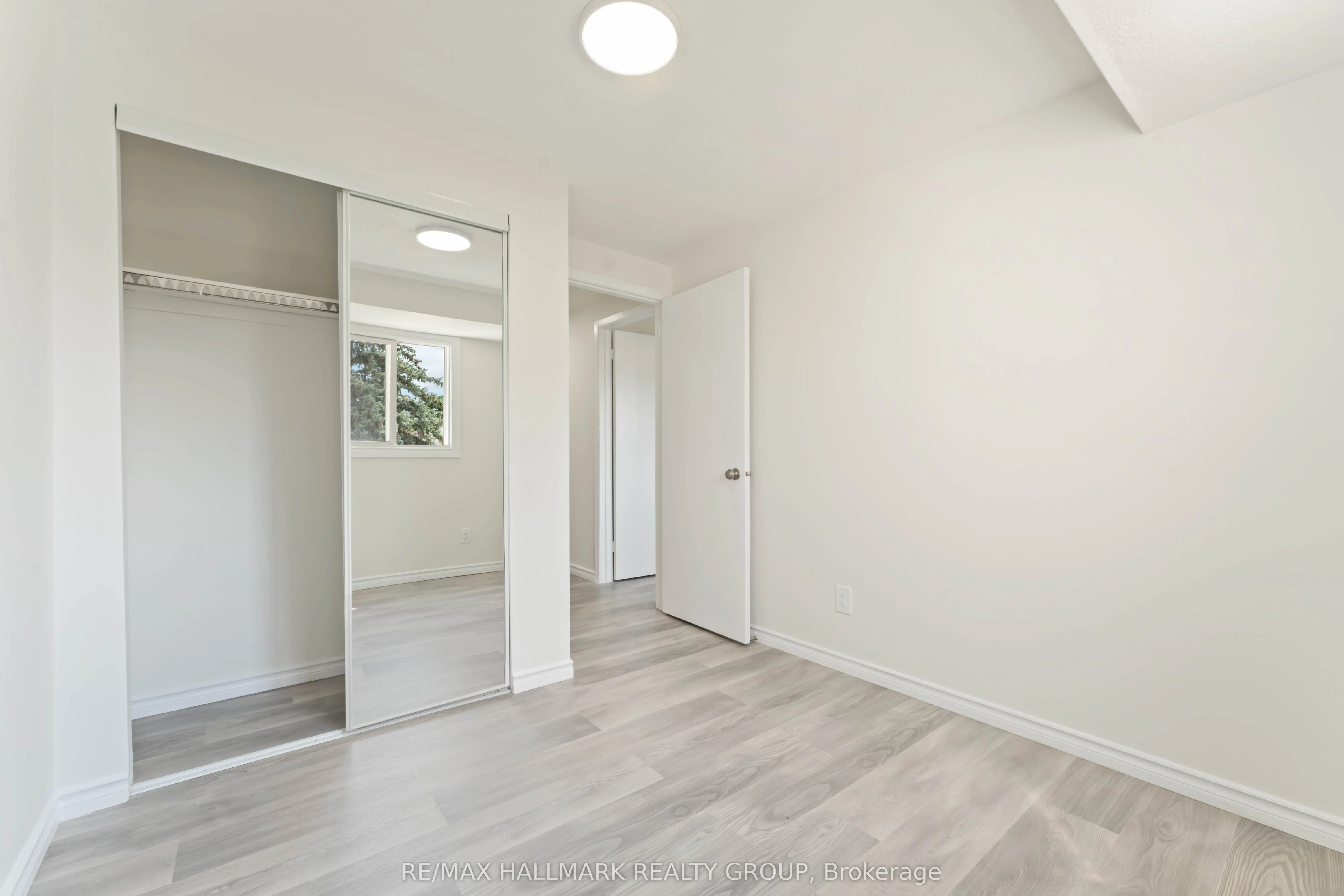 1441 PALMERSTON Drive, #317