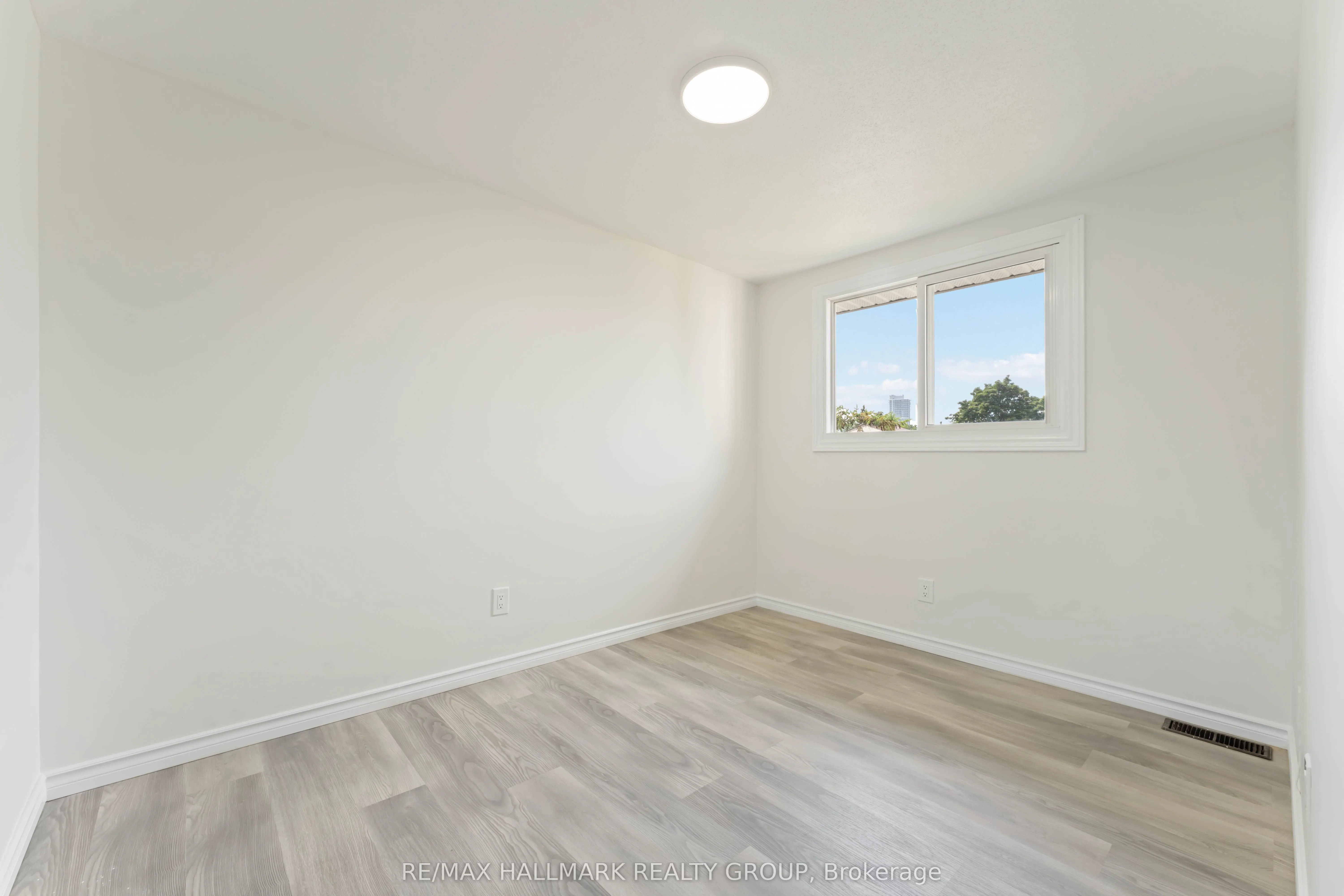 1441 PALMERSTON Drive, #317