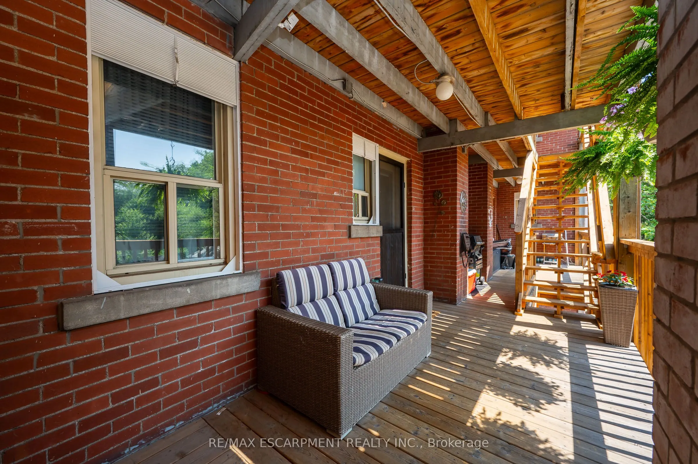 6 Vineland Avenue, #22