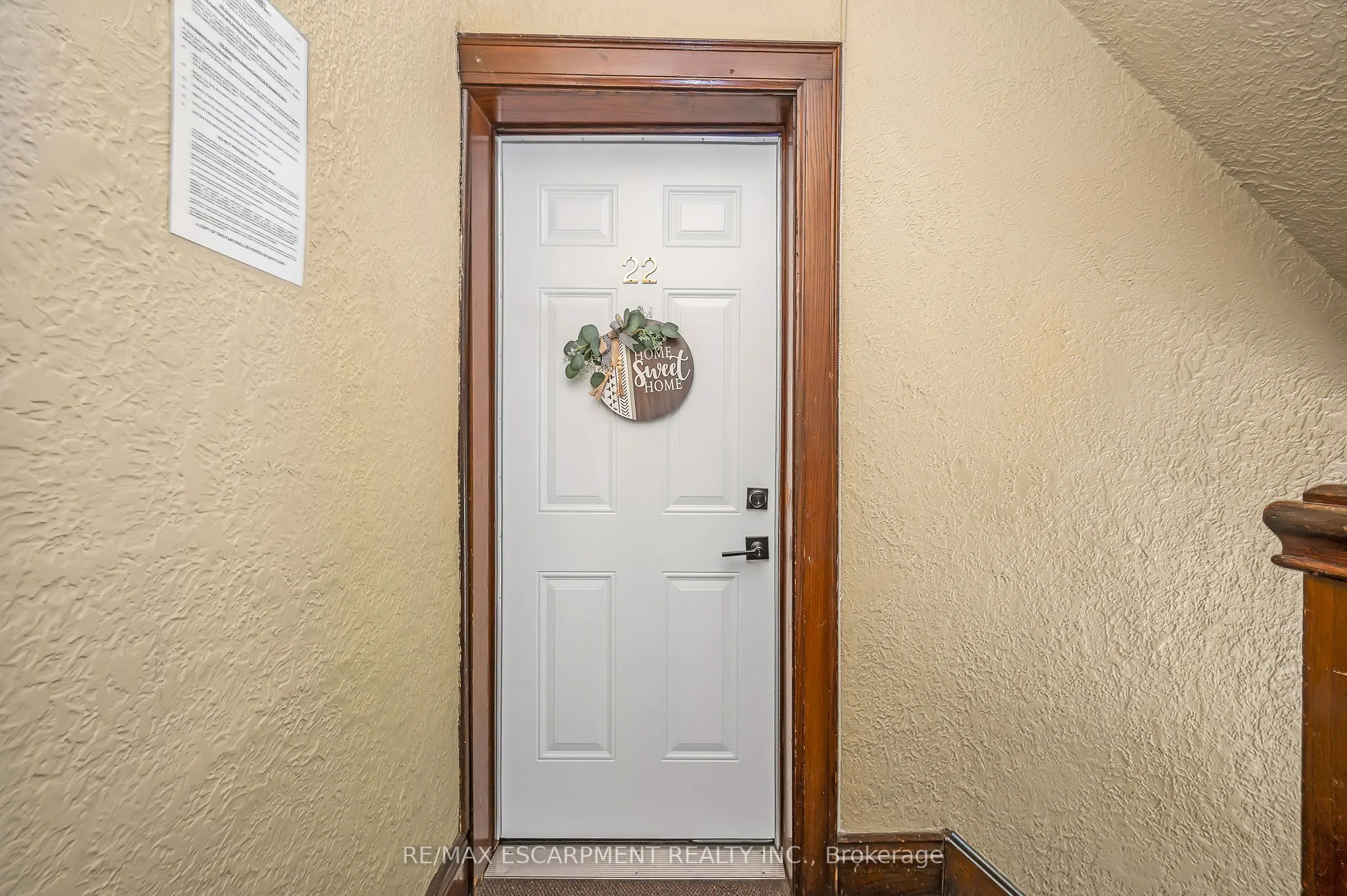 6 Vineland Avenue, #22