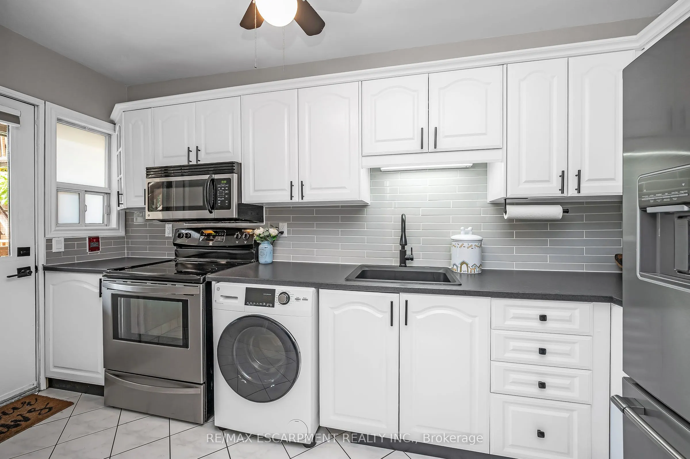 6 Vineland Avenue, #22