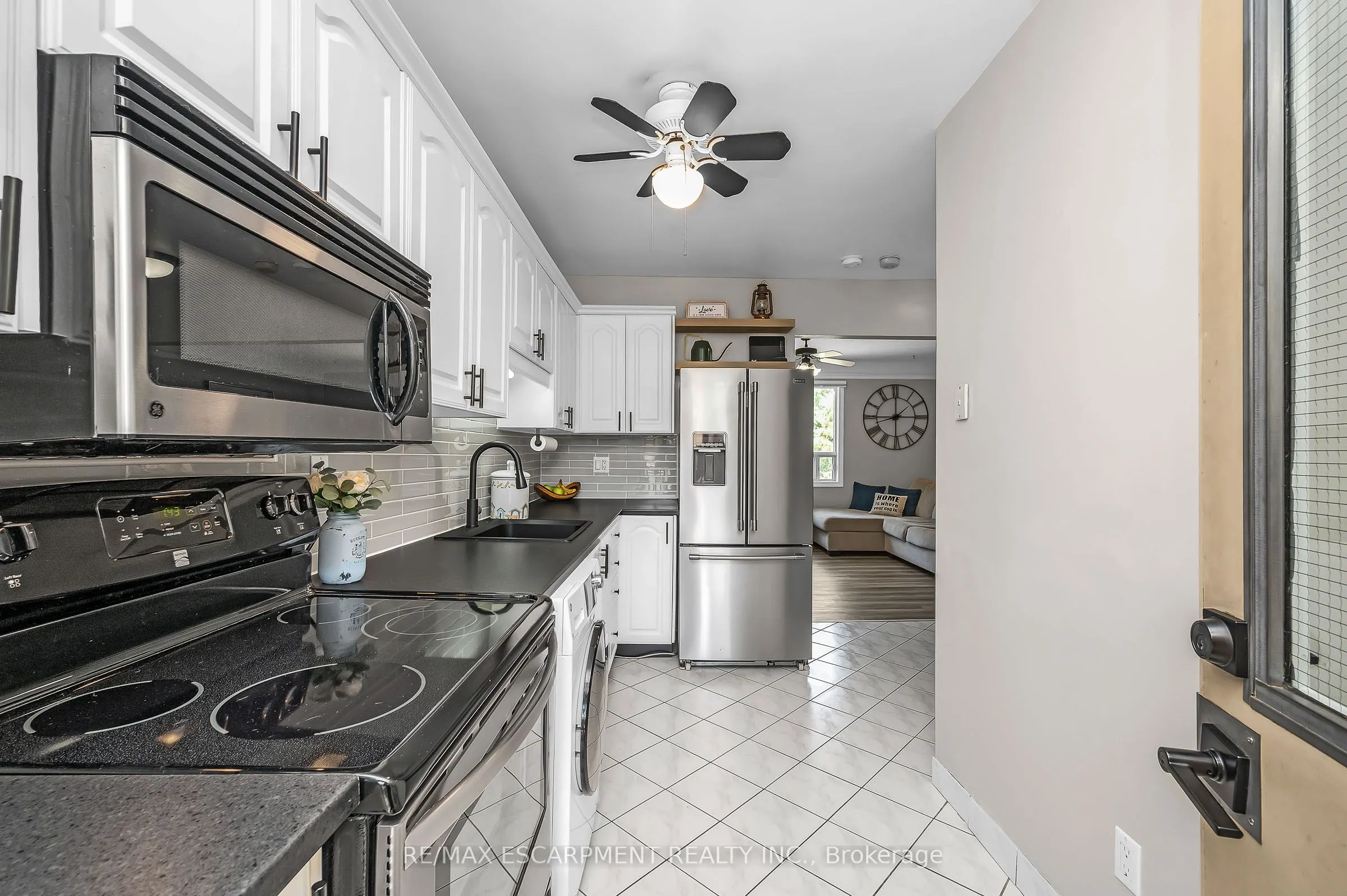 6 Vineland Avenue, #22