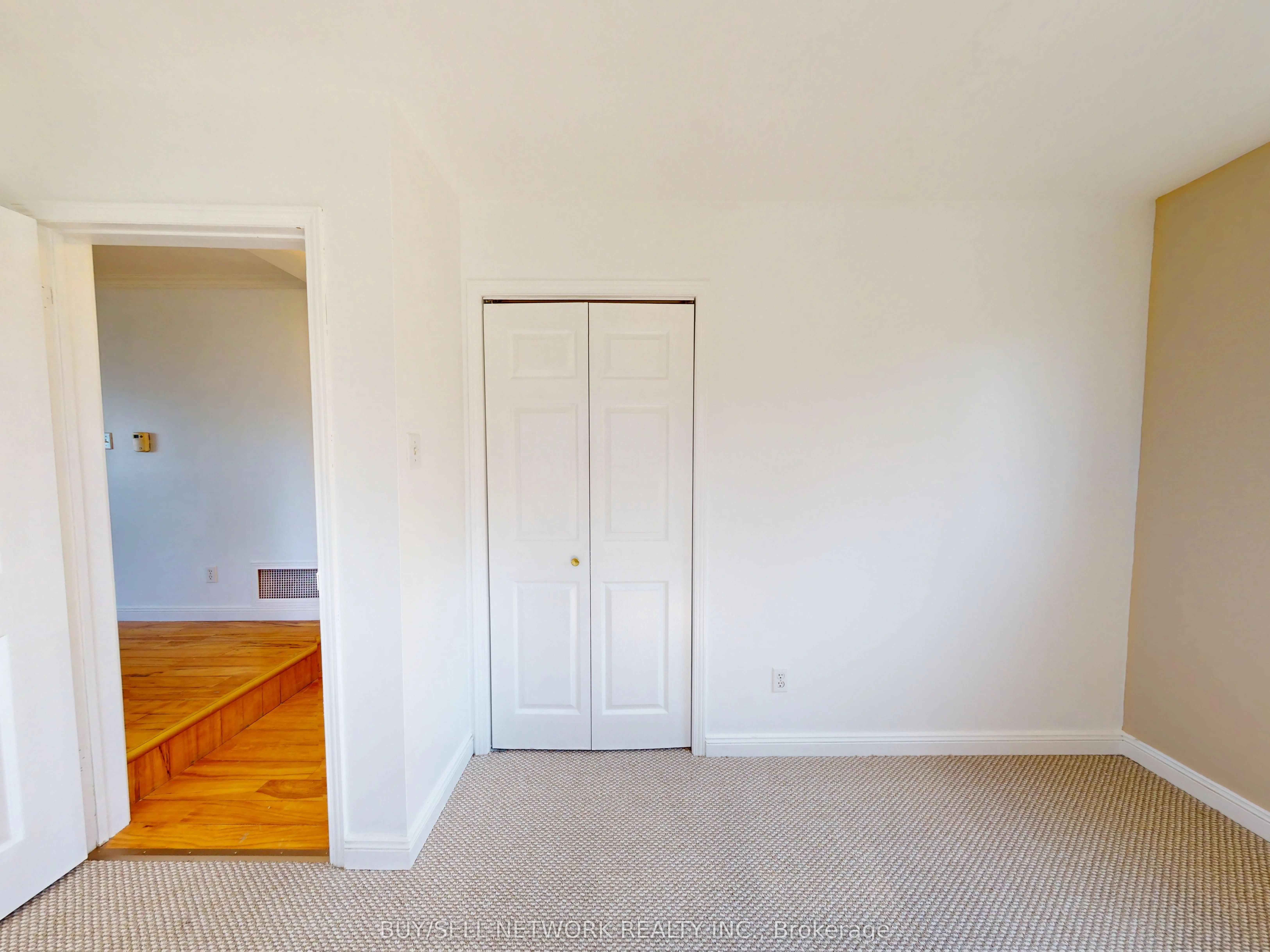 879 Garthorne Avenue