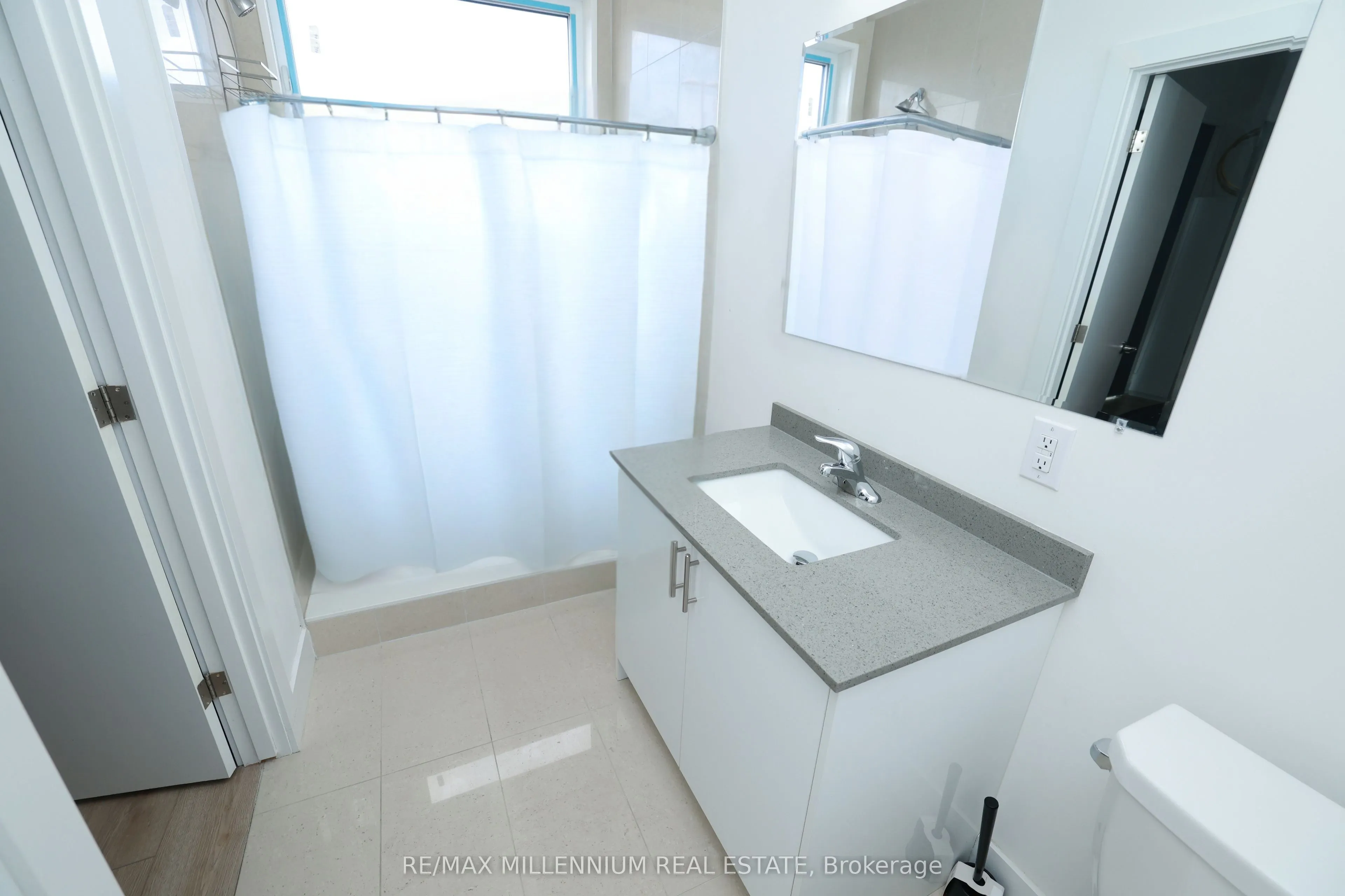 37 Summerside Mews S, #23
